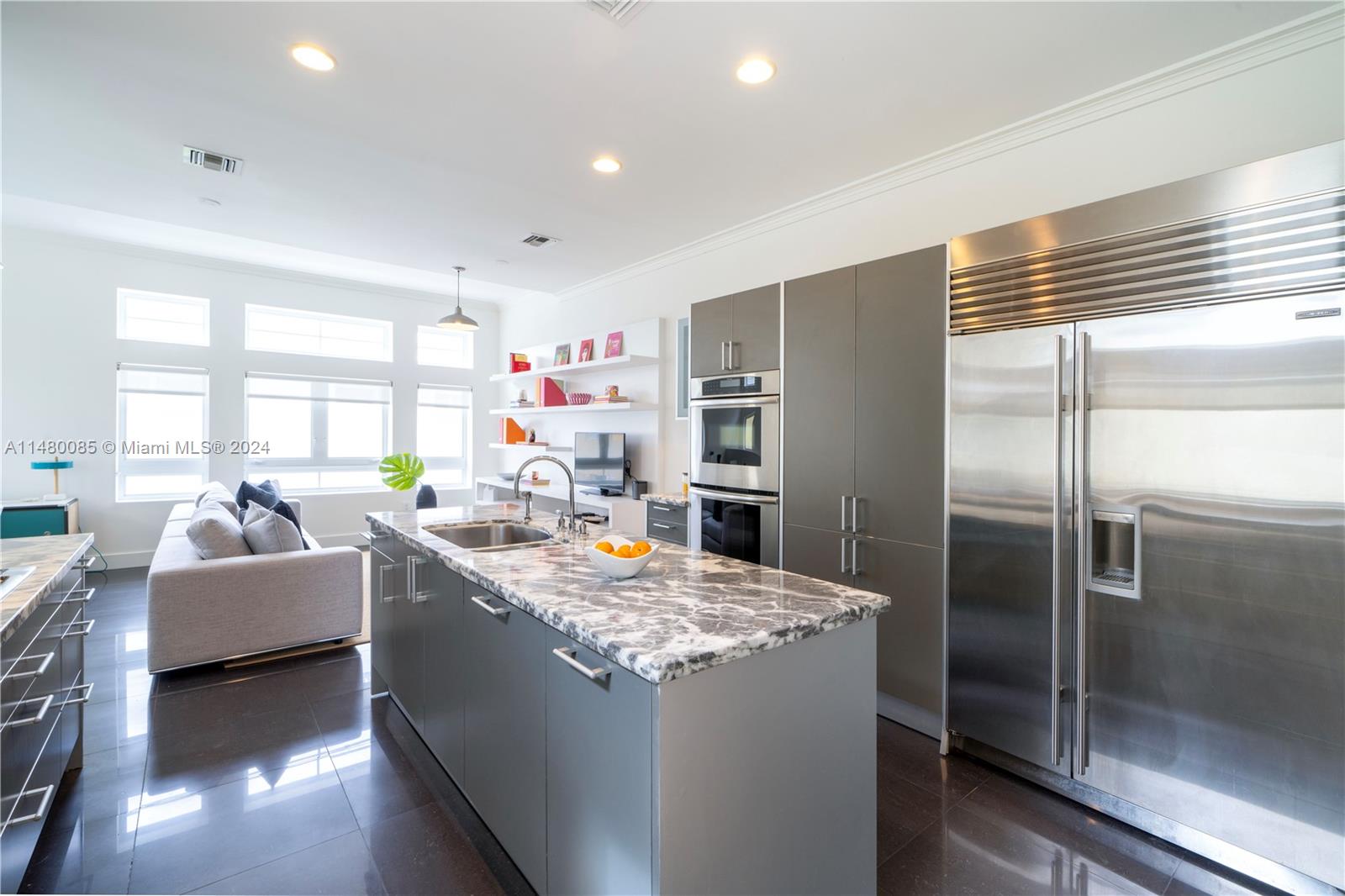 6010 Aqua Path, Miami Beach, FL, 33141 United States, 5 Bedrooms Bedrooms, ,4 BathroomsBathrooms,Residential,For Sale,Aqua Path,A11480085