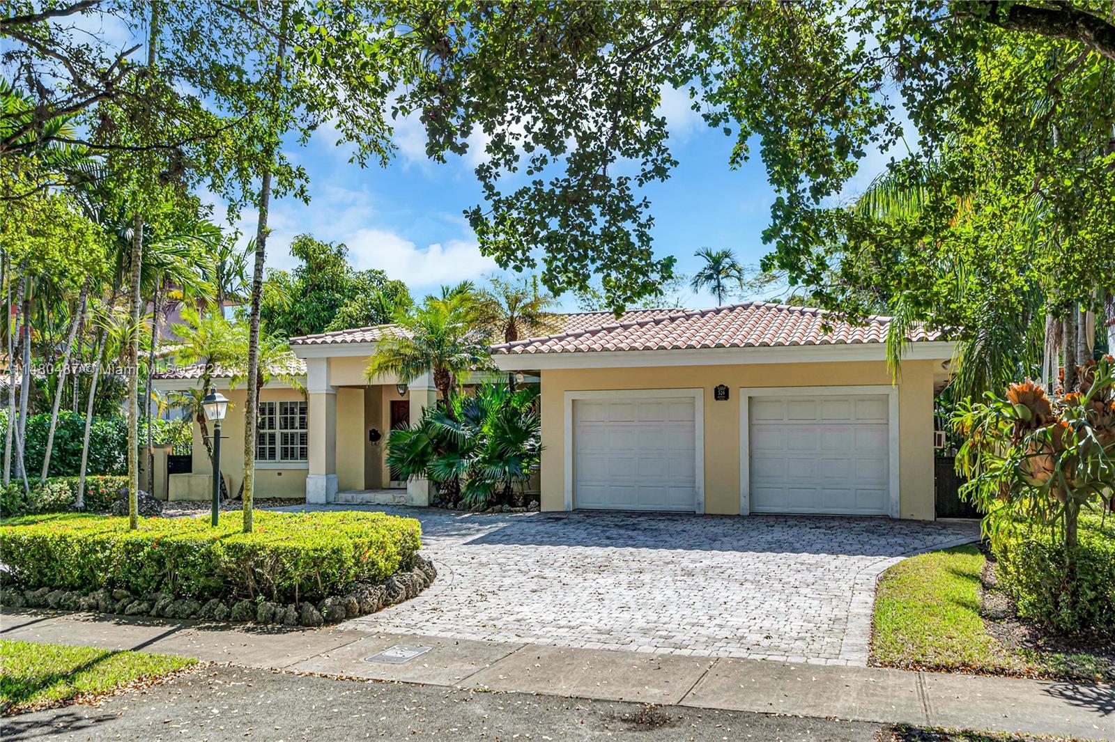 526 Madeira Ave, Coral Gables, Florida 33134, 3 Bedrooms Bedrooms, ,3 BathroomsBathrooms,Residential,For Sale,526 Madeira Ave,A11480487