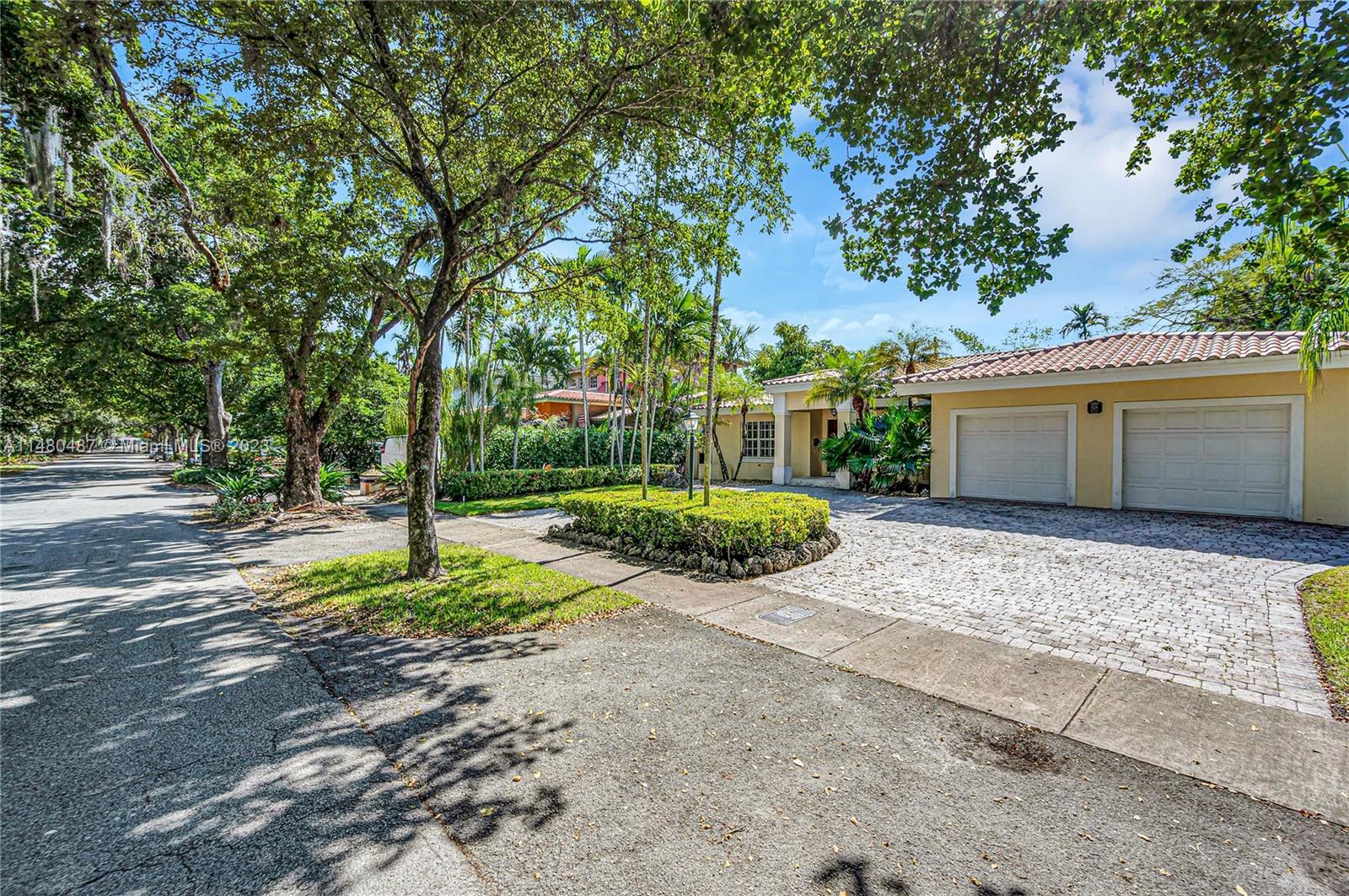 526 Madeira Ave, Coral Gables, Florida 33134, 3 Bedrooms Bedrooms, ,3 BathroomsBathrooms,Residential,For Sale,526 Madeira Ave,A11480487