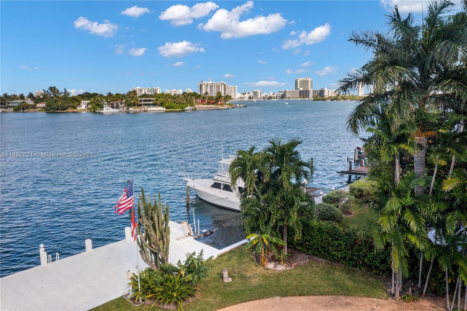 Second Story-NE Views
