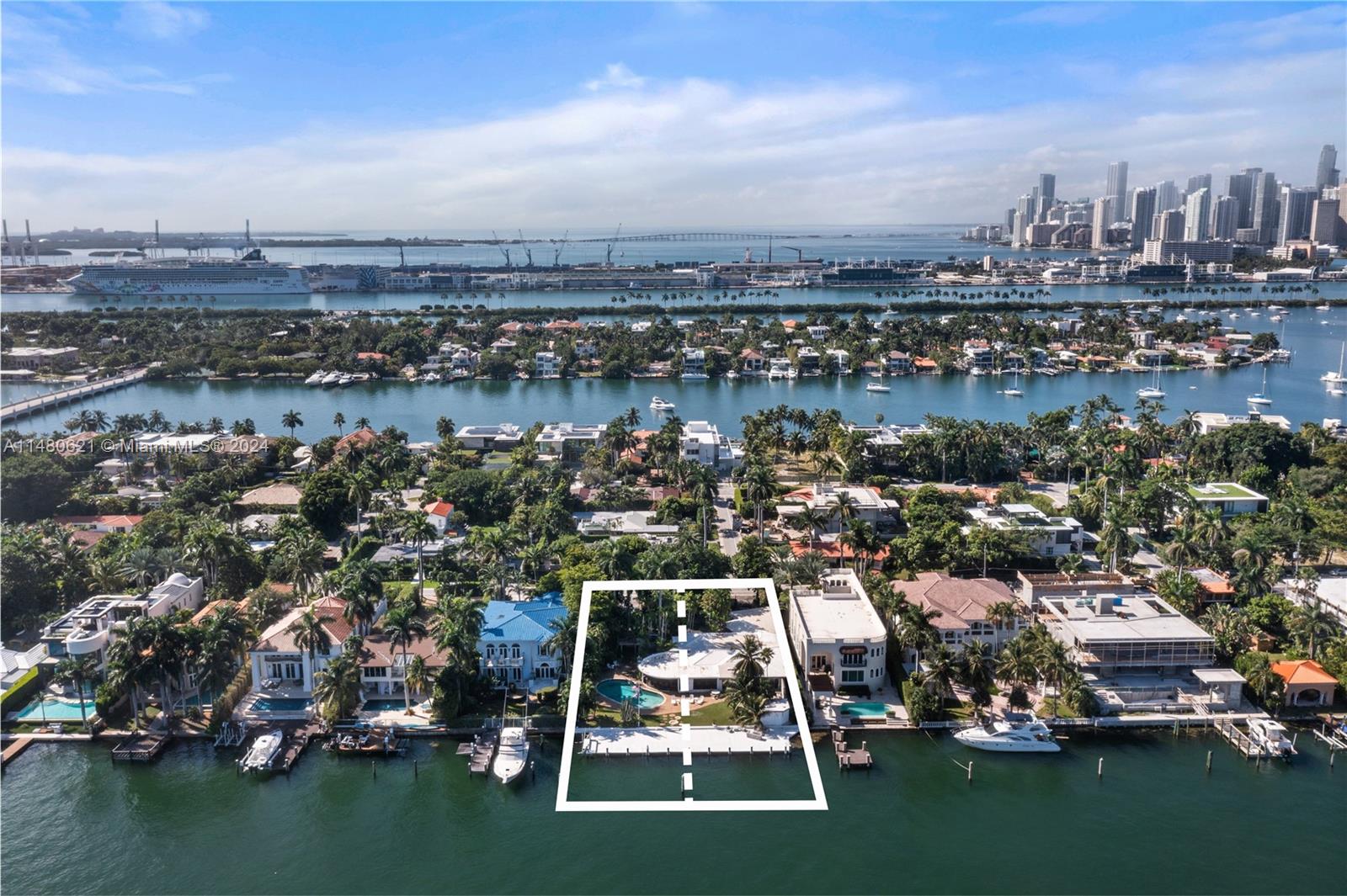 120' of Premier Waterfront - Facing NW