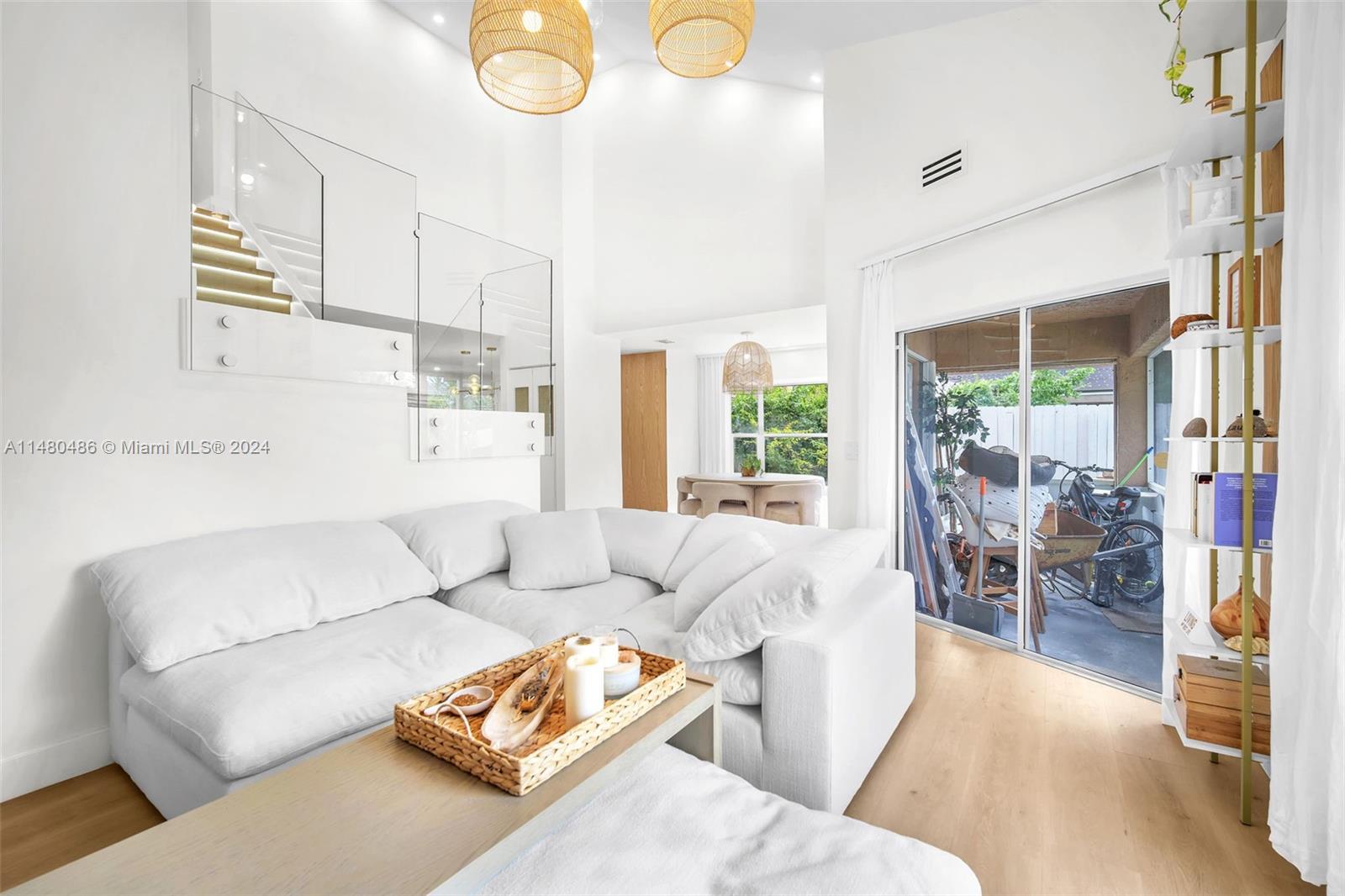 708 SE 3rd Avenue Ext 201, Hallandale Beach, Florida 33009, 2 Bedrooms Bedrooms, ,2 BathroomsBathrooms,Residential,For Sale,708 SE 3rd Avenue Ext 201,A11480486