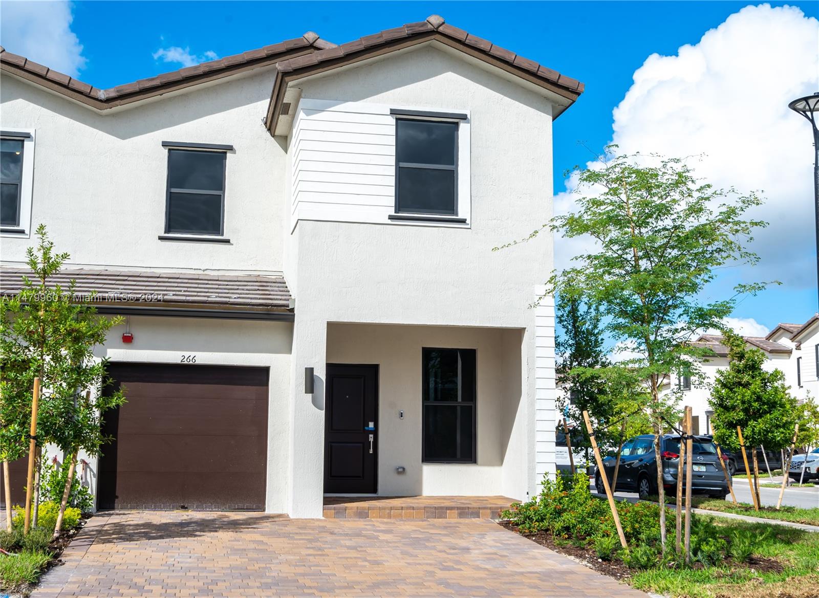 266 SW 159 PL  For Sale A11479960, FL