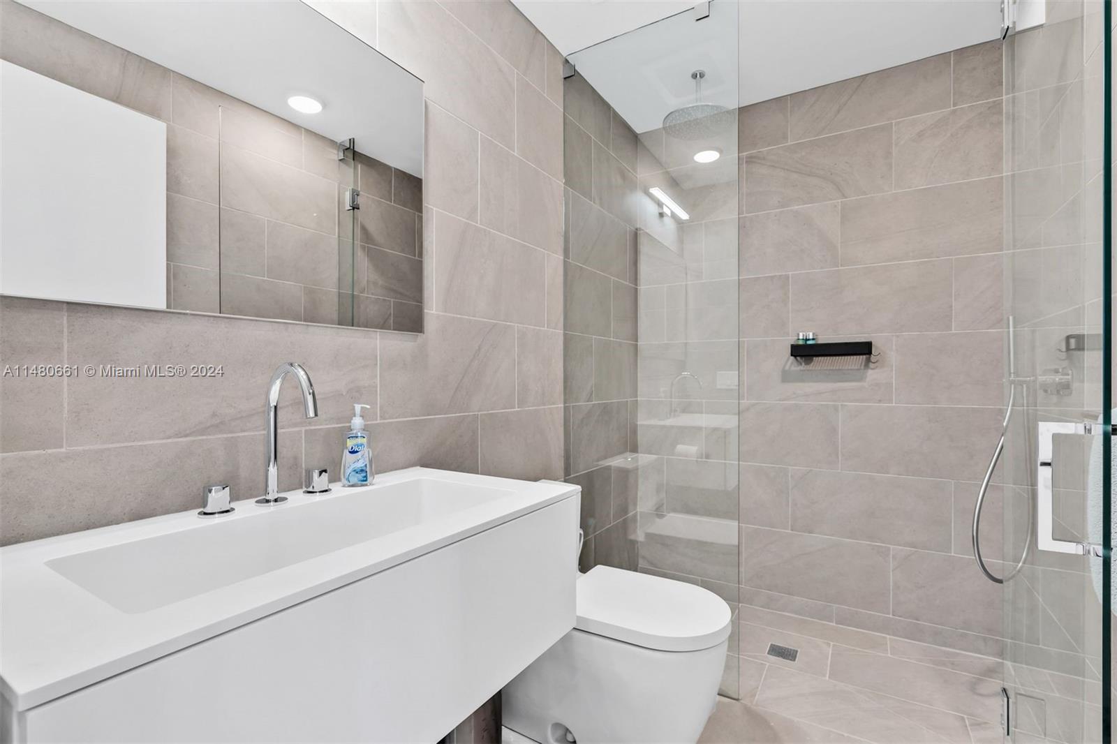 6800 Indian Creek Dr, Miami Beach, FL, 33141 United States, 4 Bedrooms Bedrooms, ,3 BathroomsBathrooms,Residential,For Sale,Indian Creek Dr,A11480661