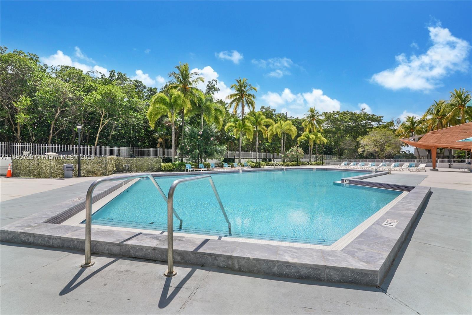 100 Bayview Dr 704, Sunny Isles Beach, Florida 33160, 2 Bedrooms Bedrooms, ,2 BathroomsBathrooms,Residential,For Sale,100 Bayview Dr 704,A11480708