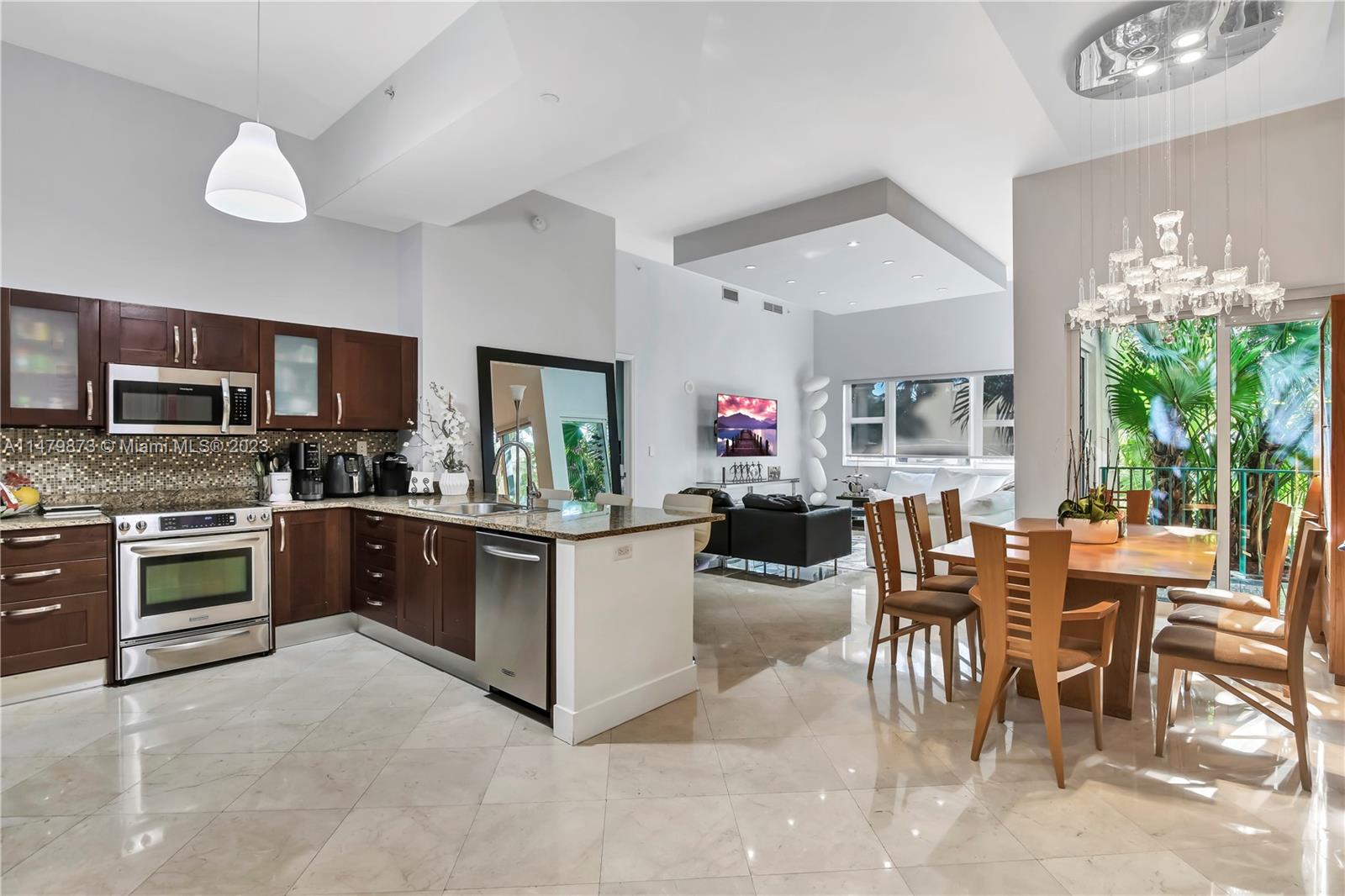 19900 Country Club Dr, Aventura, FL, 33180 United States, 3 Bedrooms Bedrooms, ,3 BathroomsBathrooms,Residential,For Sale,Country Club Dr,A11479873
