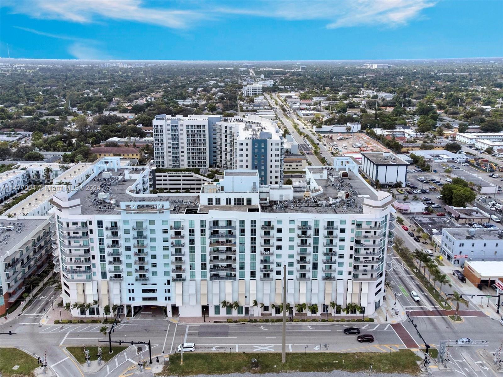 140 S Dixie Hwy 702, Hollywood, Florida 33020, 1 Bedroom Bedrooms, ,1 BathroomBathrooms,Residential,For Sale,140 S Dixie Hwy 702,A11477004