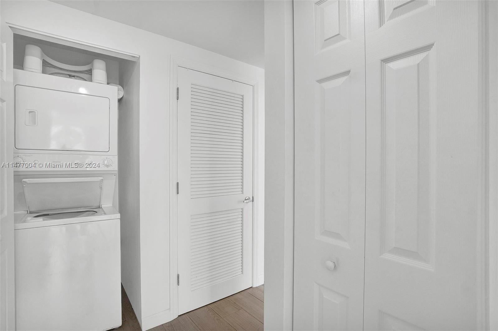 140 S Dixie Hwy 702, Hollywood, Florida 33020, 1 Bedroom Bedrooms, ,1 BathroomBathrooms,Residential,For Sale,140 S Dixie Hwy 702,A11477004