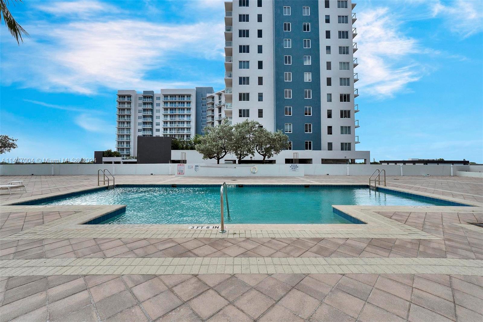 140 S Dixie Hwy 702, Hollywood, Florida 33020, 1 Bedroom Bedrooms, ,1 BathroomBathrooms,Residential,For Sale,140 S Dixie Hwy 702,A11477004