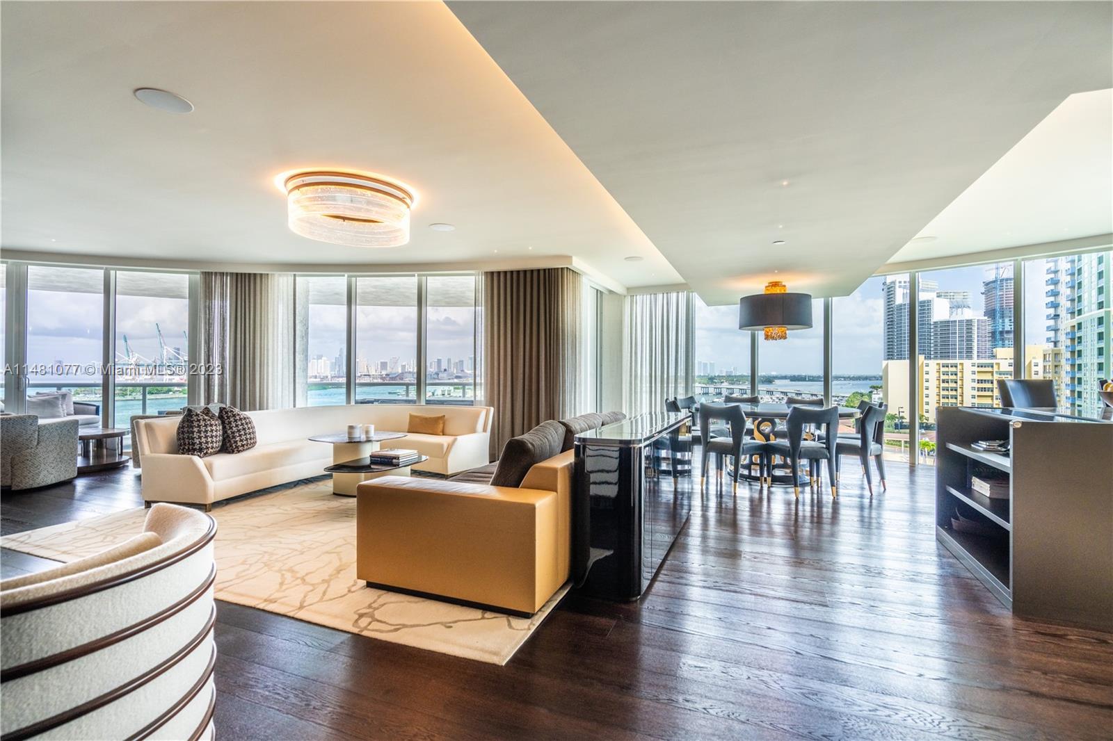 Miami Beach, FL, 33139 United States, 3 Bedrooms Bedrooms, ,4 BathroomsBathrooms,Residential,For Sale,A11481077