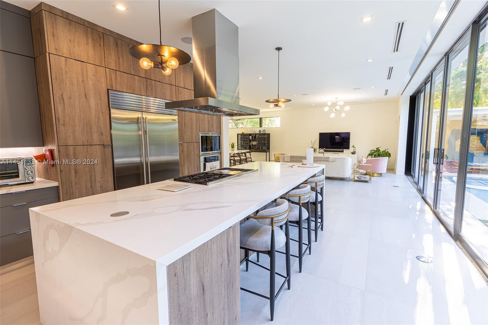 6000 79th St, South Miami, FL, 33143 United States, 5 Bedrooms Bedrooms, ,5 BathroomsBathrooms,Residential,For Sale,79th St,A11481133