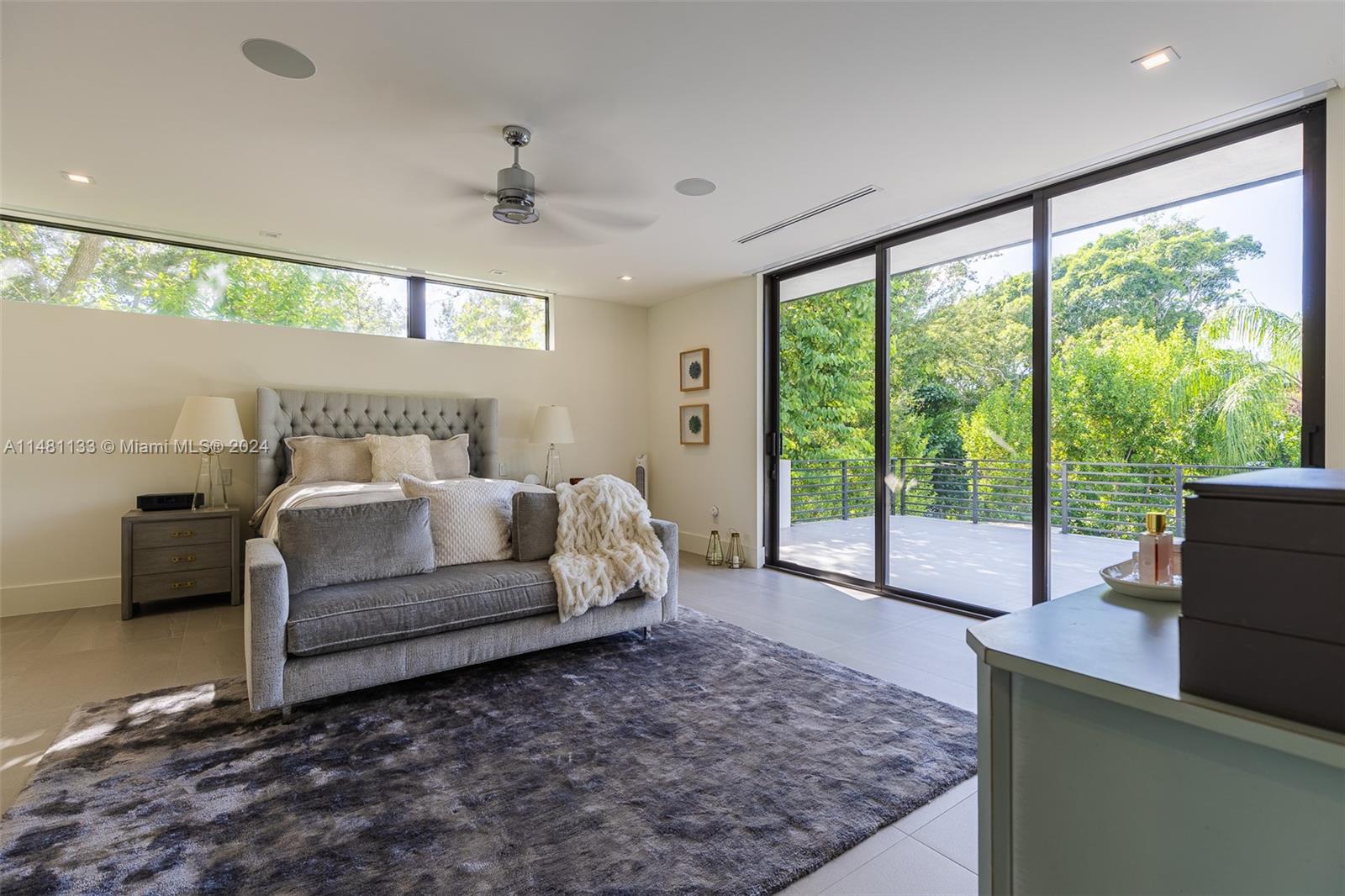 6000 79th St, South Miami, FL, 33143 United States, 5 Bedrooms Bedrooms, ,5 BathroomsBathrooms,Residential,For Sale,79th St,A11481133