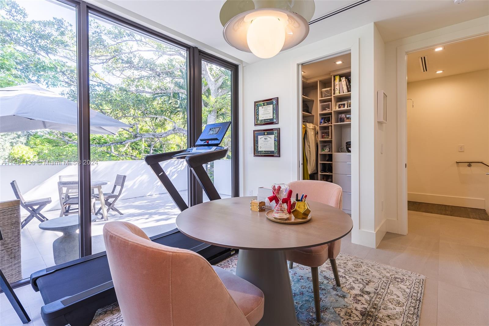 6000 79th St, South Miami, FL, 33143 United States, 5 Bedrooms Bedrooms, ,5 BathroomsBathrooms,Residential,For Sale,79th St,A11481133