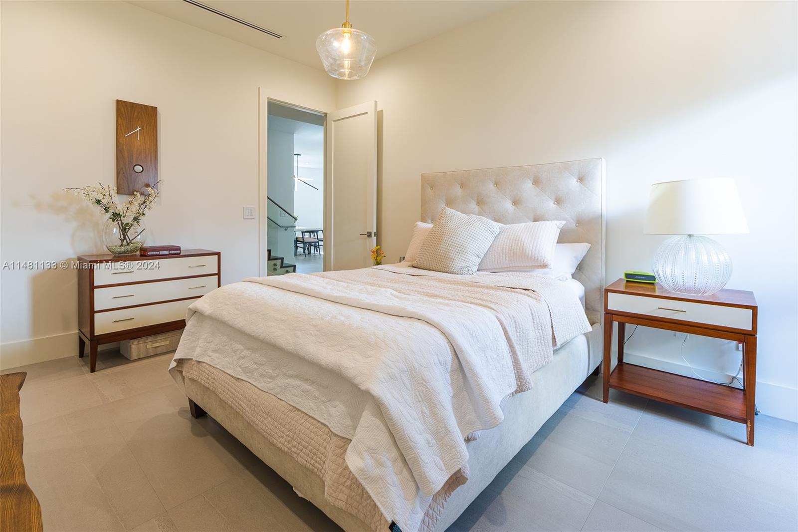 6000 79th St, South Miami, FL, 33143 United States, 5 Bedrooms Bedrooms, ,5 BathroomsBathrooms,Residential,For Sale,79th St,A11481133