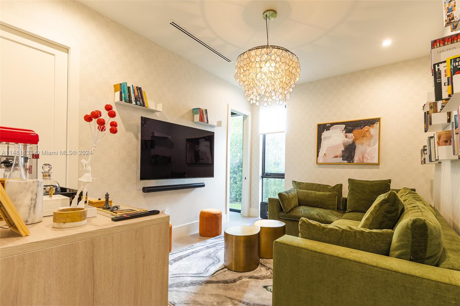 6000 79th St, South Miami, FL, 33143 United States, 5 Bedrooms Bedrooms, ,5 BathroomsBathrooms,Residential,For Sale,79th St,A11481133