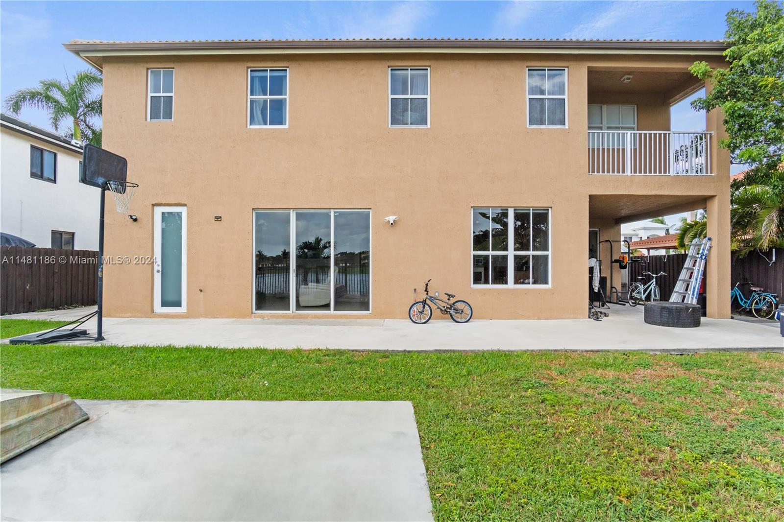 5233 SW 164th Ct, Miami, Florida 33185, 6 Bedrooms Bedrooms, ,4 BathroomsBathrooms,Residential,For Sale,5233 SW 164th Ct,A11481186