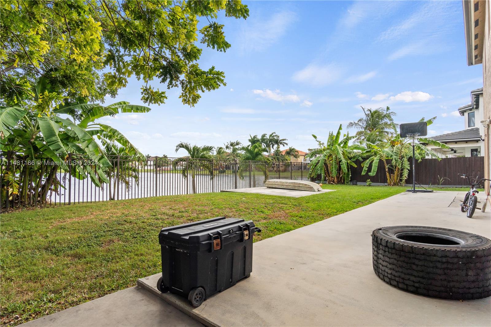 5233 SW 164th Ct, Miami, Florida 33185, 6 Bedrooms Bedrooms, ,4 BathroomsBathrooms,Residential,For Sale,5233 SW 164th Ct,A11481186