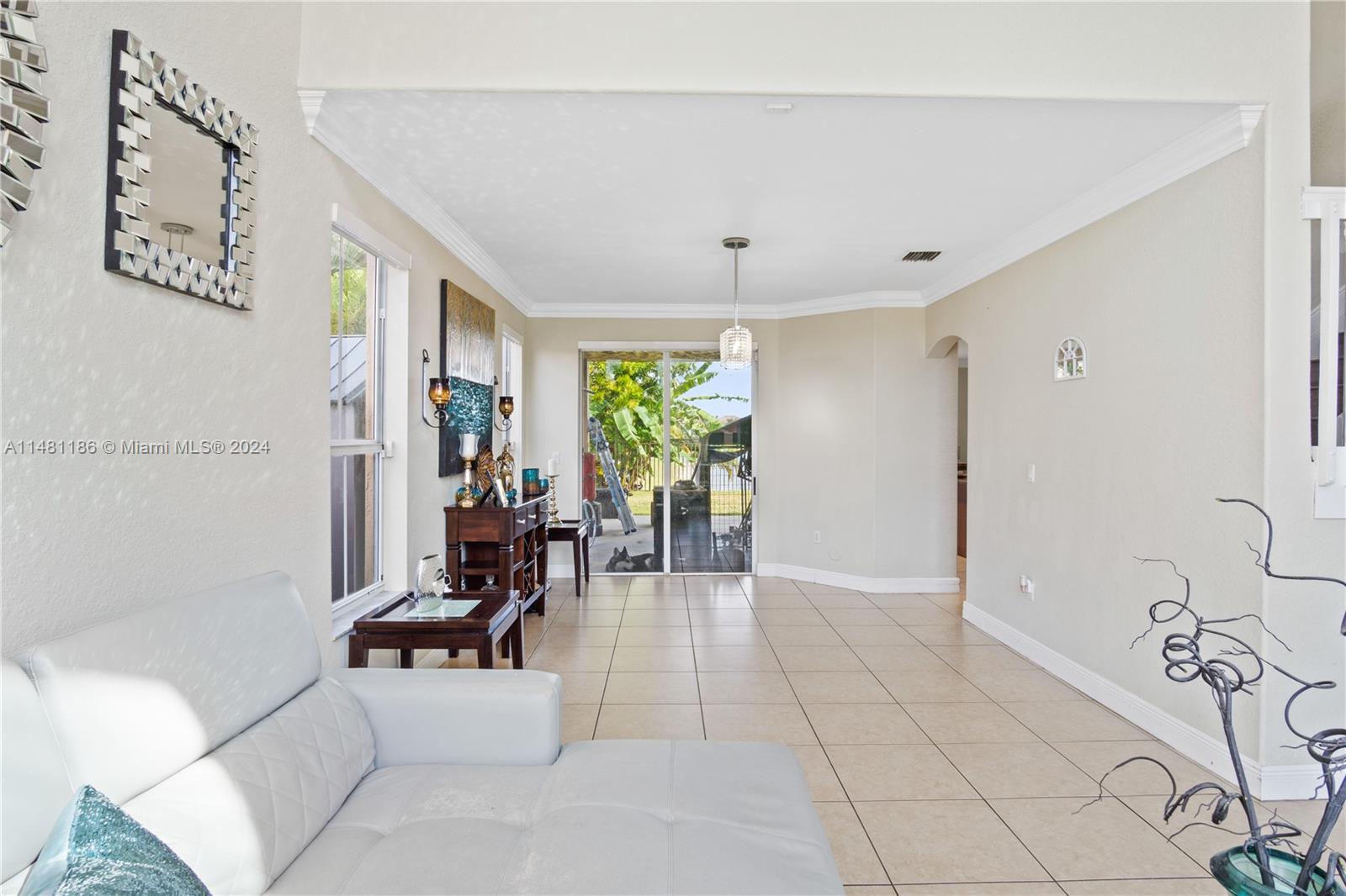5233 SW 164th Ct, Miami, Florida 33185, 6 Bedrooms Bedrooms, ,4 BathroomsBathrooms,Residential,For Sale,5233 SW 164th Ct,A11481186