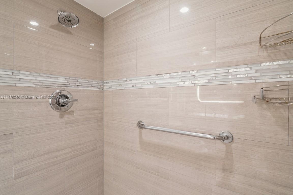 Bathroom 2 Shower Detail