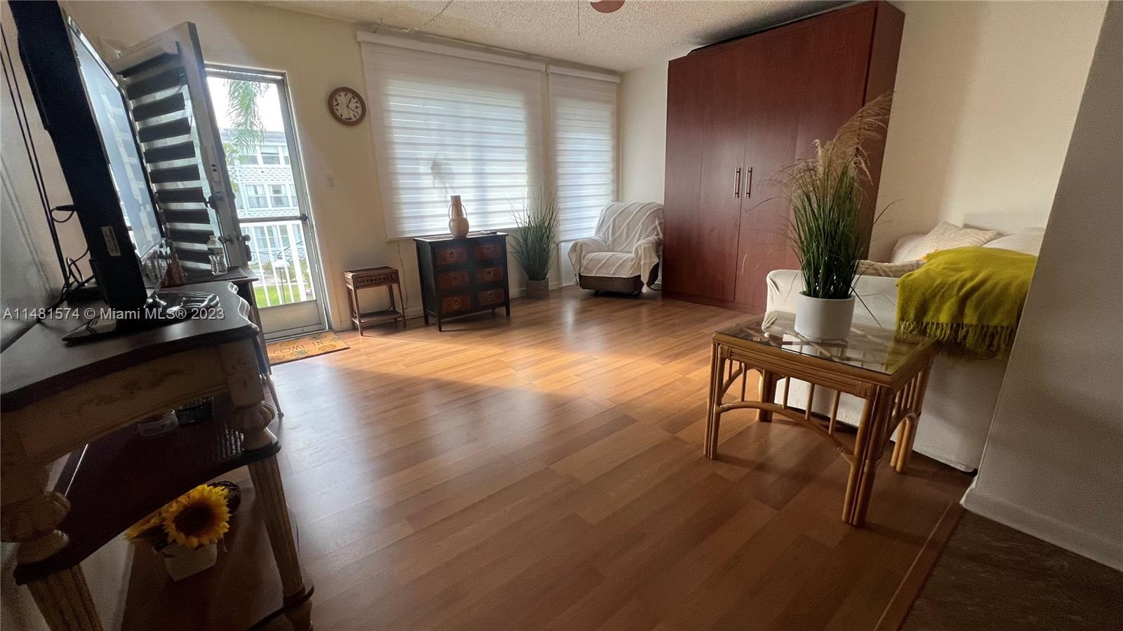 15610 NE 6th Ave 24B, Miami, Florida 33162, 1 Bedroom Bedrooms, ,1 BathroomBathrooms,Residential,For Sale,15610 NE 6th Ave 24B,A11481574