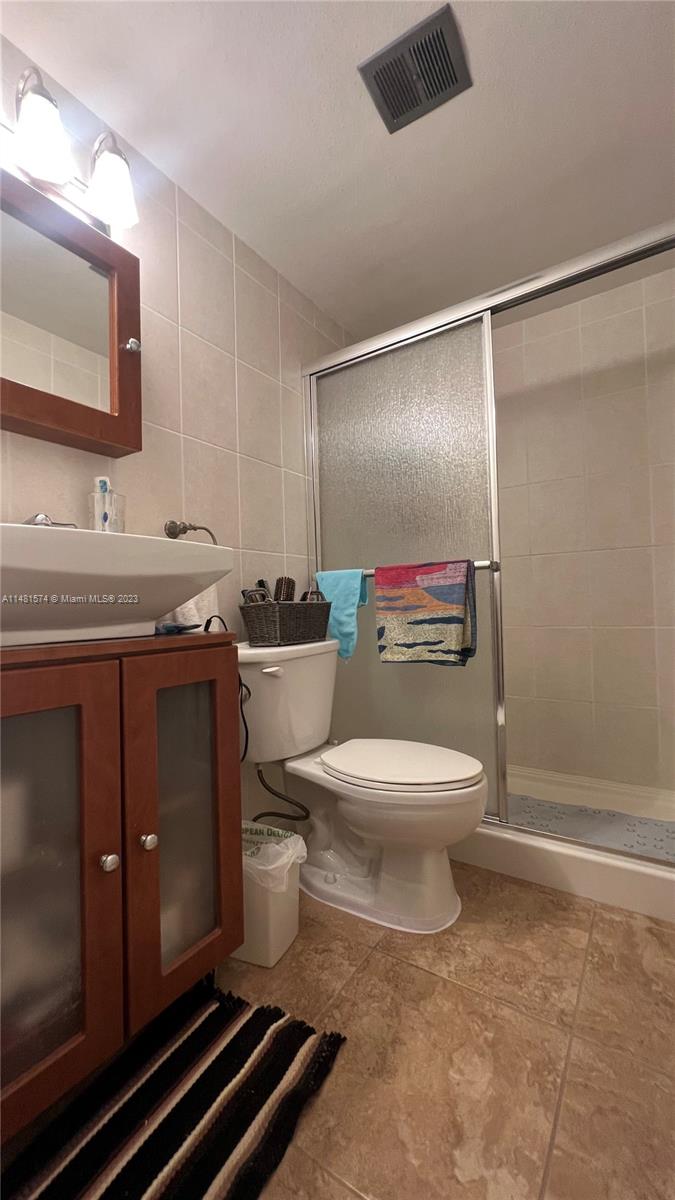 15610 6th Ave, Miami, FL, 33162 United States, 1 Bedroom Bedrooms, ,1 BathroomBathrooms,Residential,For Sale,6th Ave,A11481574