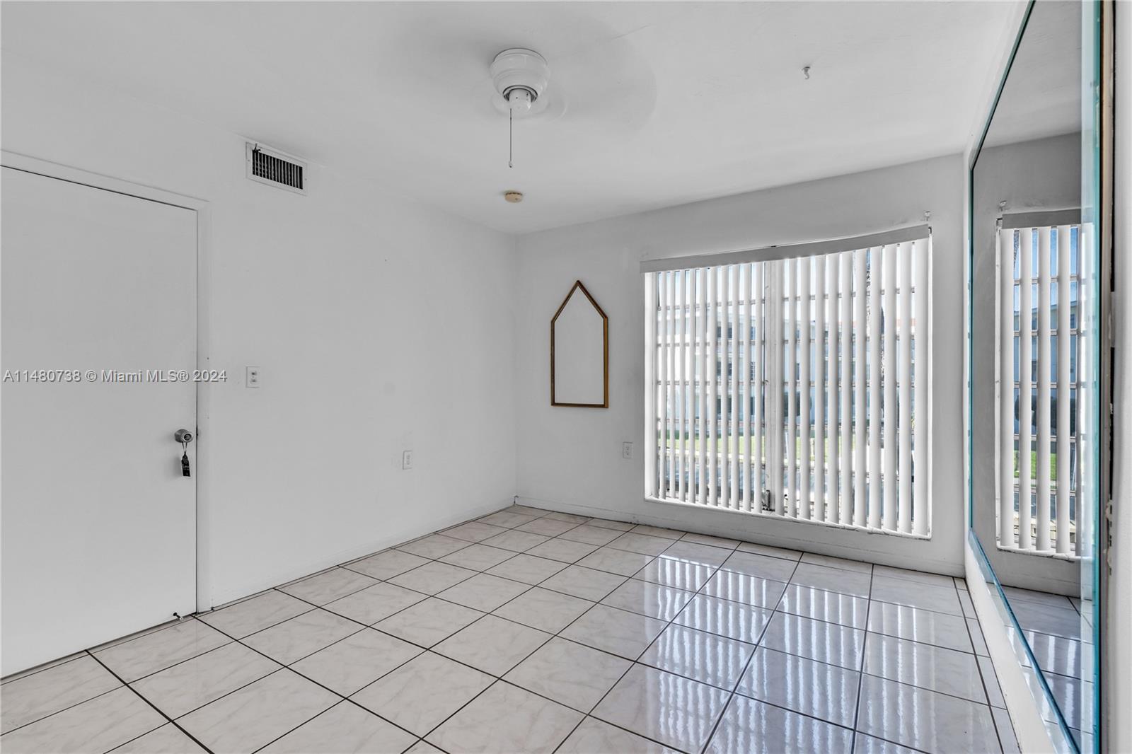 1600 NE 114th St 208, Miami, Florida 33181, 1 Bedroom Bedrooms, ,1 BathroomBathrooms,Residential,For Sale,1600 NE 114th St 208,A11480738