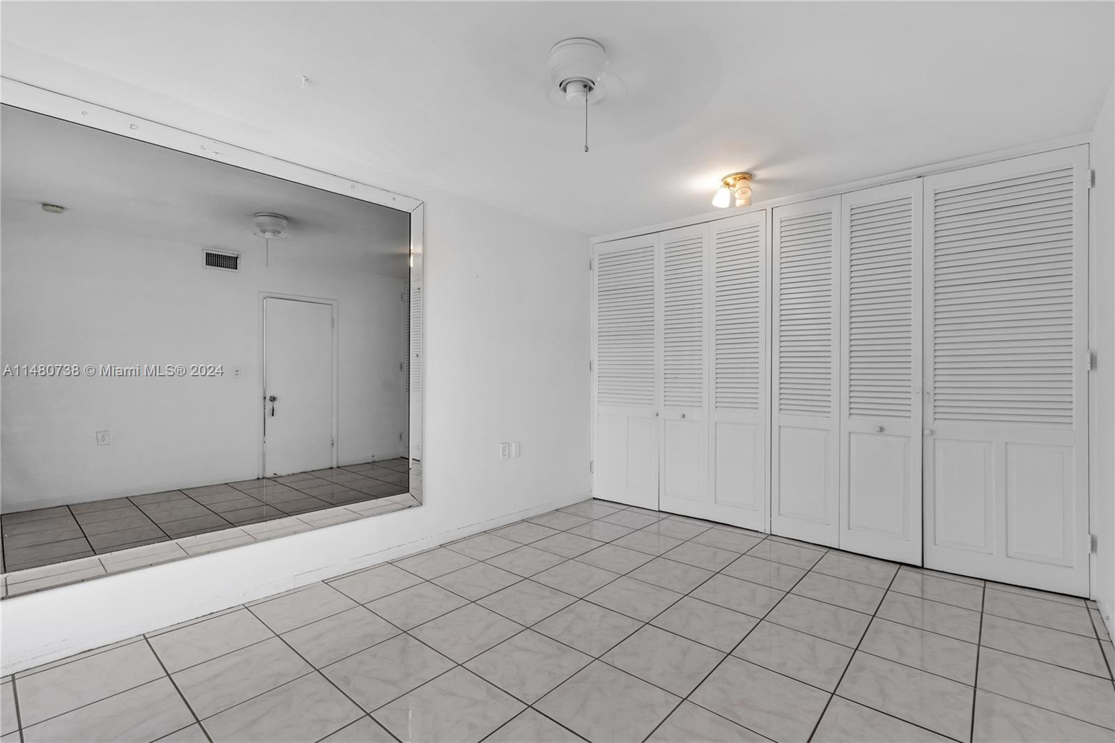 1600 NE 114th St 208, Miami, Florida 33181, 1 Bedroom Bedrooms, ,1 BathroomBathrooms,Residential,For Sale,1600 NE 114th St 208,A11480738