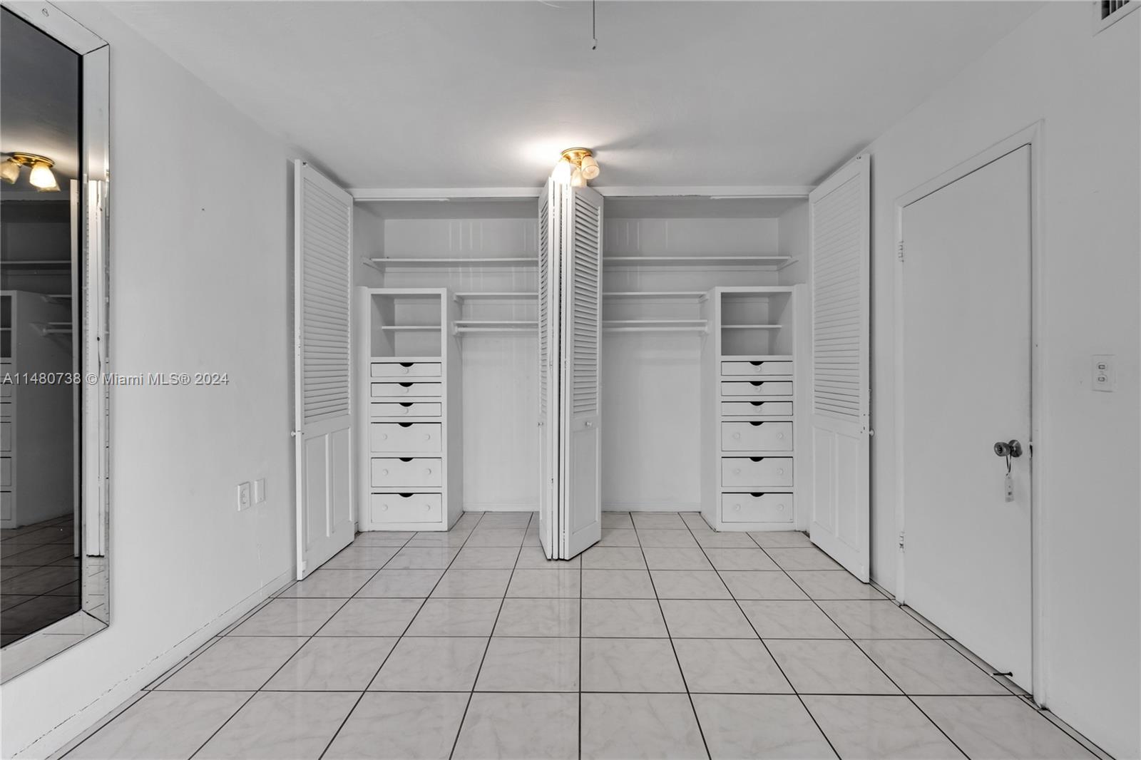 1600 NE 114th St 208, Miami, Florida 33181, 1 Bedroom Bedrooms, ,1 BathroomBathrooms,Residential,For Sale,1600 NE 114th St 208,A11480738