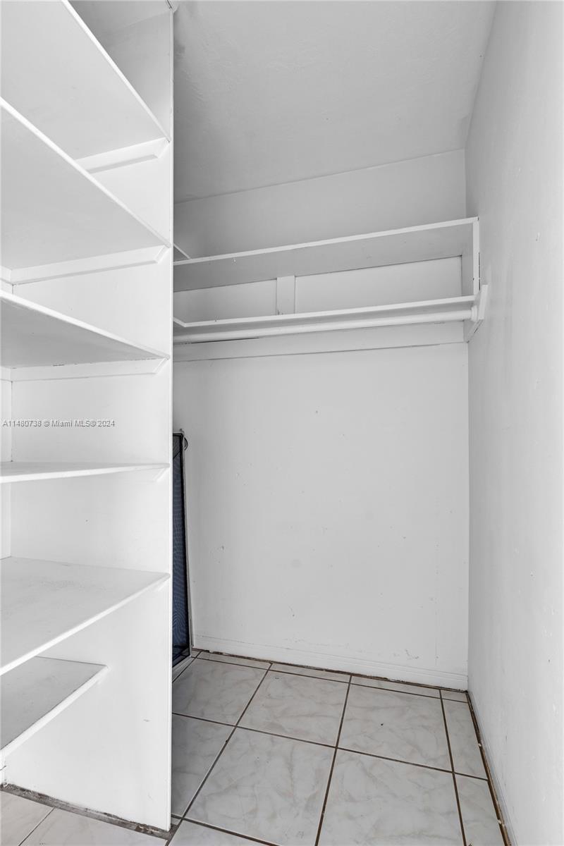 1600 NE 114th St 208, Miami, Florida 33181, 1 Bedroom Bedrooms, ,1 BathroomBathrooms,Residential,For Sale,1600 NE 114th St 208,A11480738