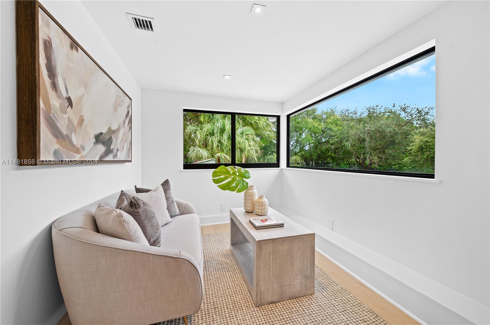 7611 83rd Ct, Miami, FL, 33143 United States, 5 Bedrooms Bedrooms, ,5 BathroomsBathrooms,Residential,For Sale,83rd Ct,A11481858