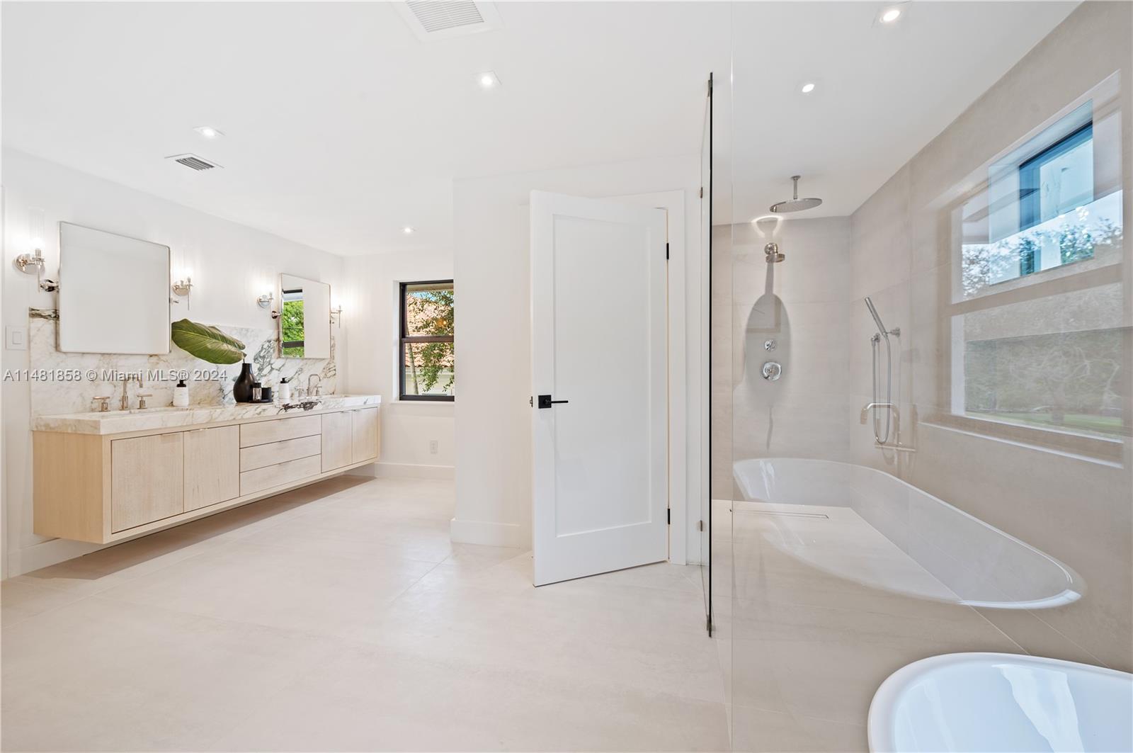 7611 83rd Ct, Miami, FL, 33143 United States, 5 Bedrooms Bedrooms, ,5 BathroomsBathrooms,Residential,For Sale,83rd Ct,A11481858