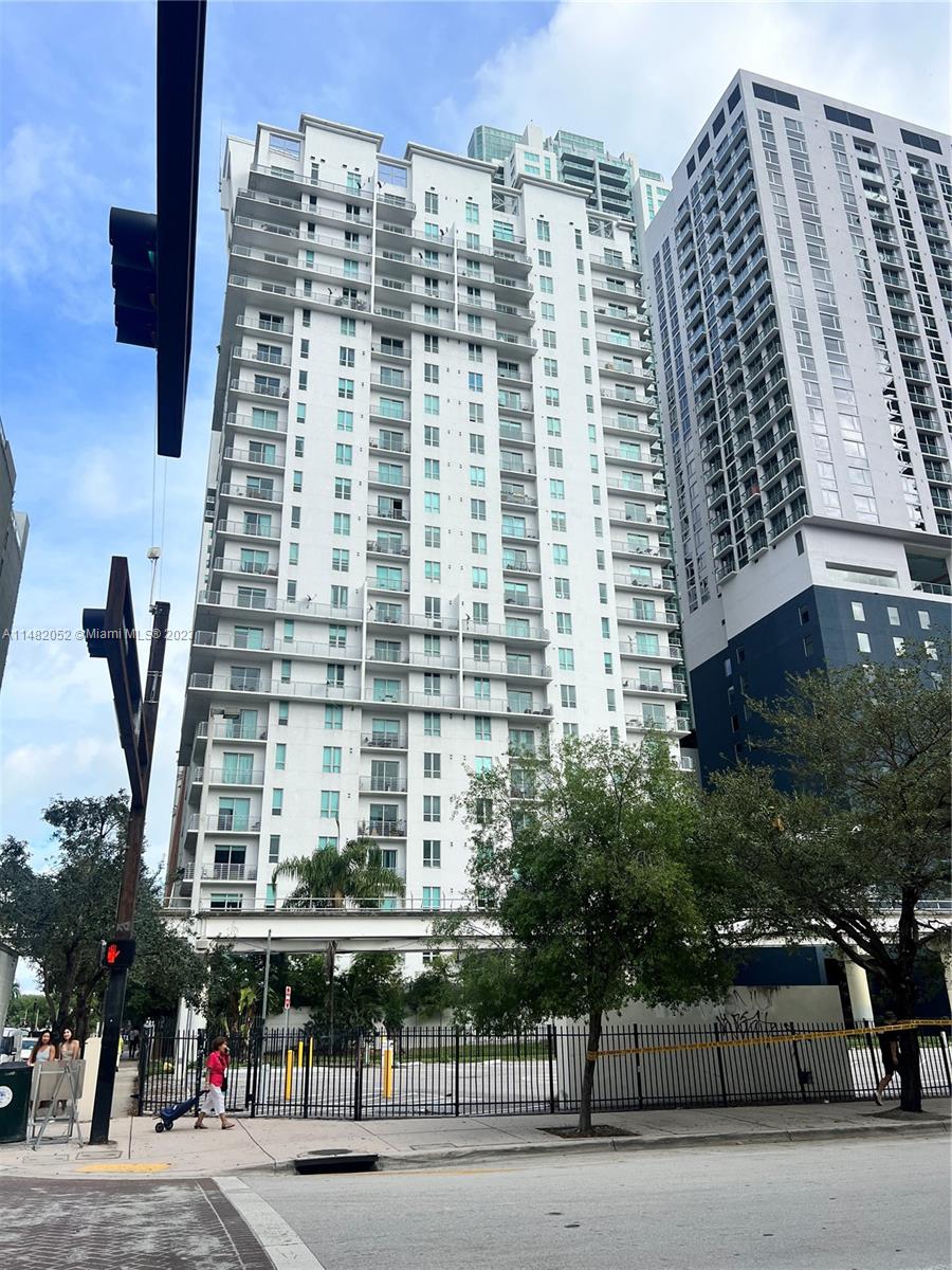 234 NE 3rd St 1208, Miami, Florida 33132, 1 Bedroom Bedrooms, ,1 BathroomBathrooms,Residential,For Sale,234 NE 3rd St 1208,A11482052