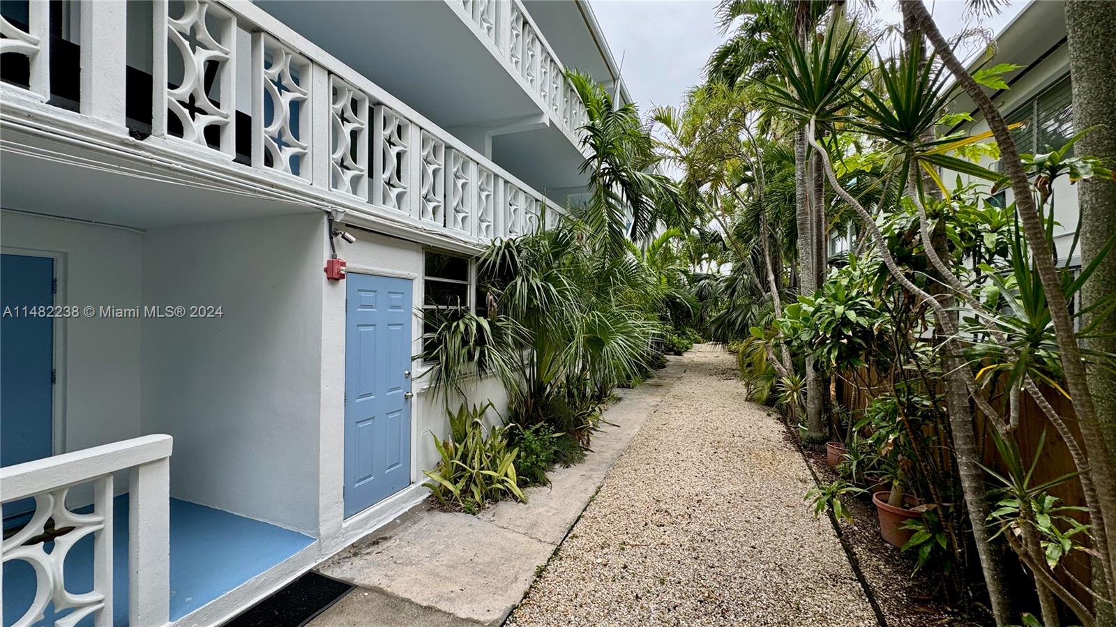 1120 102nd St 7, Bay Harbor Islands, Florida 33154, 1 Bedroom Bedrooms, ,1 BathroomBathrooms,Residentiallease,For Rent,1120 102nd St 7,A11482238