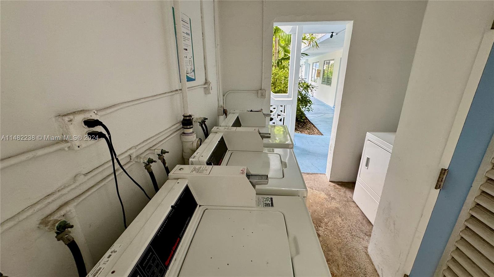 1120 102nd St 7, Bay Harbor Islands, Florida 33154, 1 Bedroom Bedrooms, ,1 BathroomBathrooms,Residentiallease,For Rent,1120 102nd St 7,A11482238