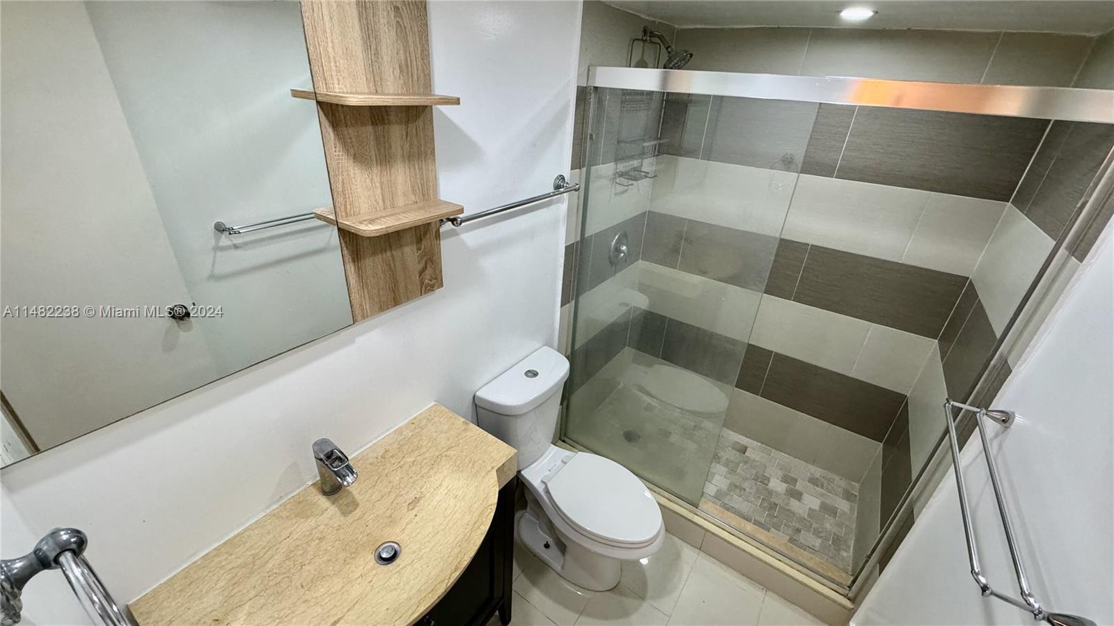 1120 102nd St 7, Bay Harbor Islands, Florida 33154, 1 Bedroom Bedrooms, ,1 BathroomBathrooms,Residentiallease,For Rent,1120 102nd St 7,A11482238