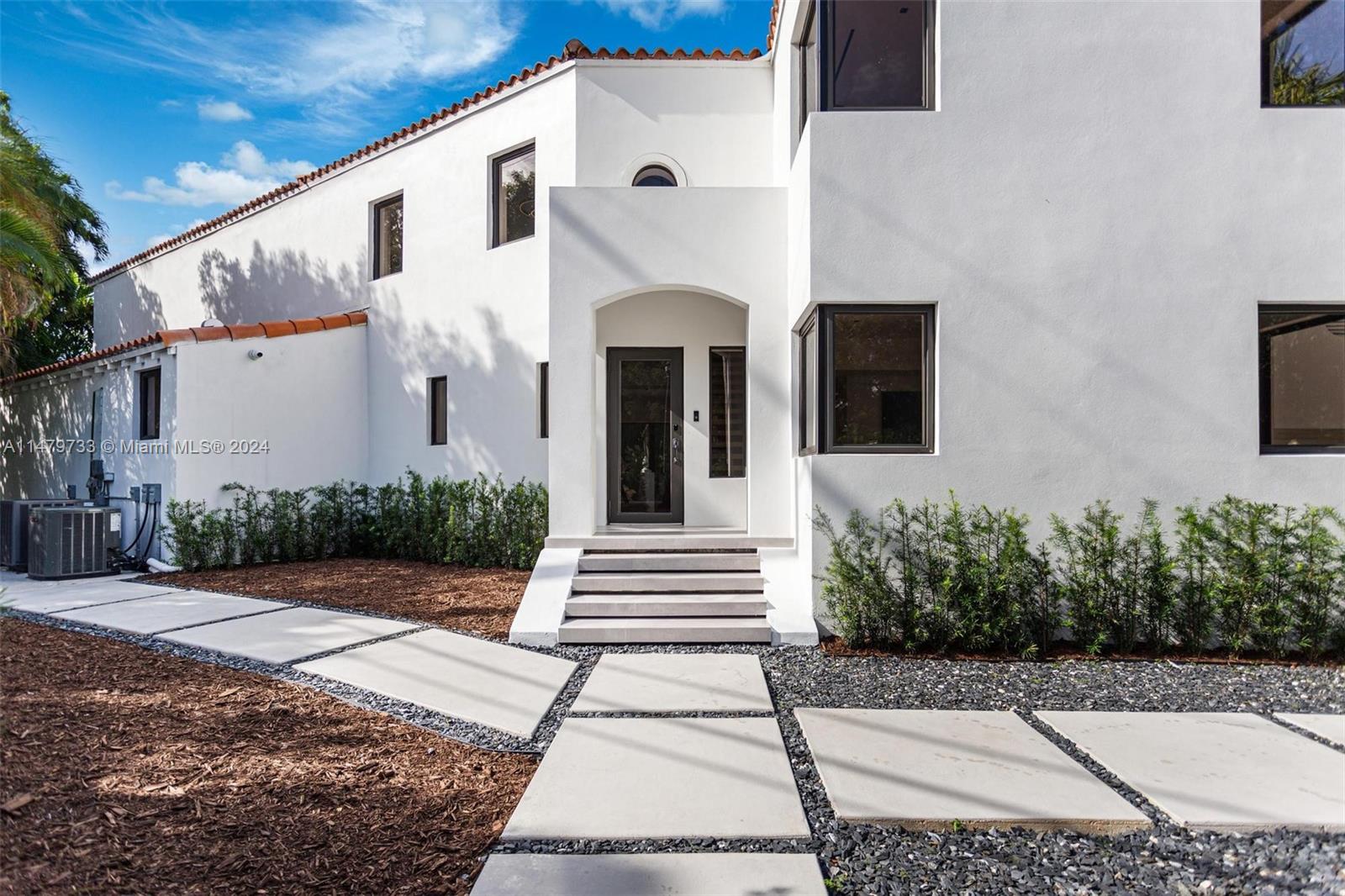 6812 San Vicente St, Coral Gables, Florida 33146, 5 Bedrooms Bedrooms, ,4 BathroomsBathrooms,Residential,For Sale,6812 San Vicente St,A11479733