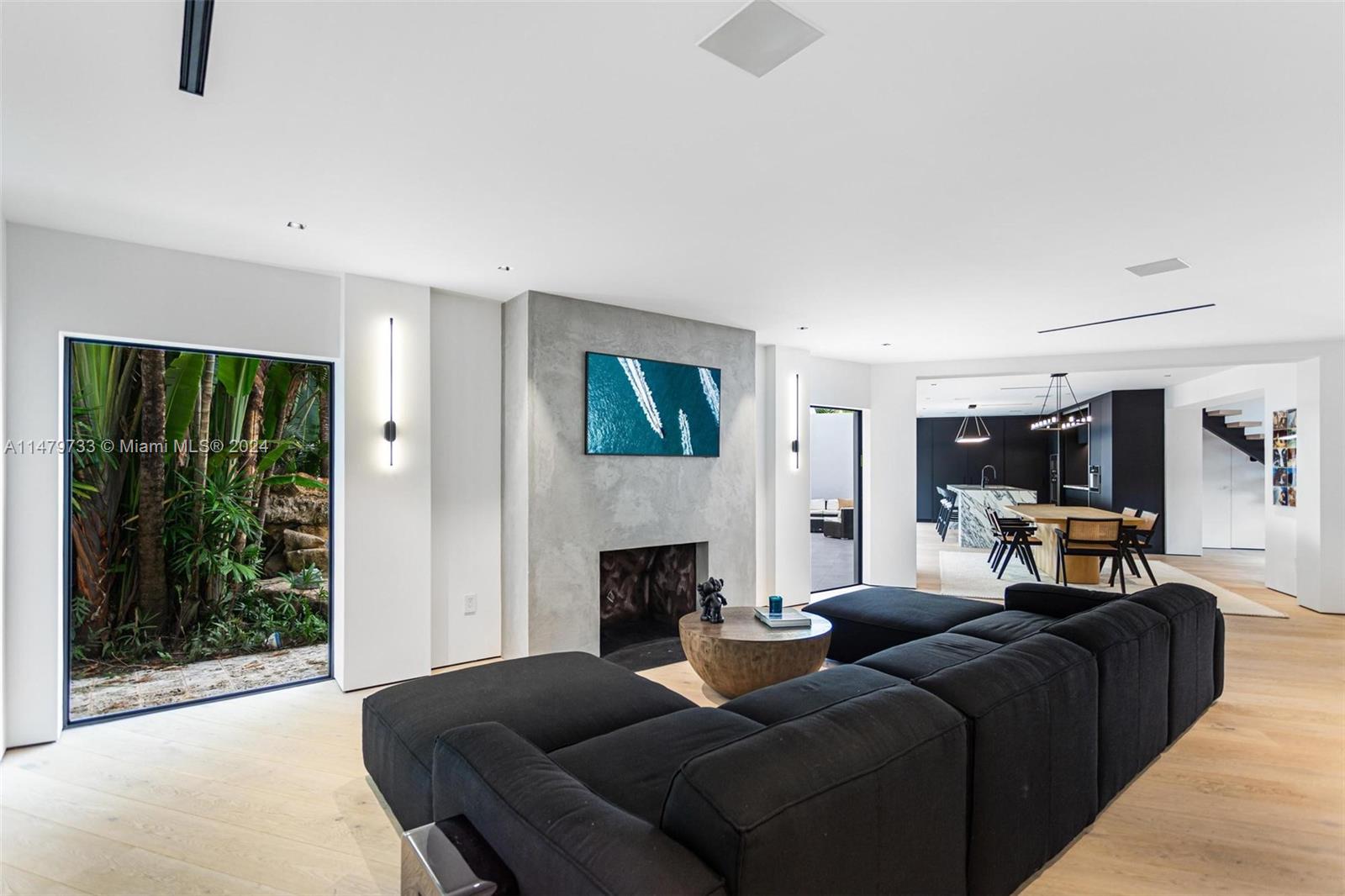 6812 San Vicente St, Coral Gables, Florida 33146, 5 Bedrooms Bedrooms, ,4 BathroomsBathrooms,Residential,For Sale,6812 San Vicente St,A11479733