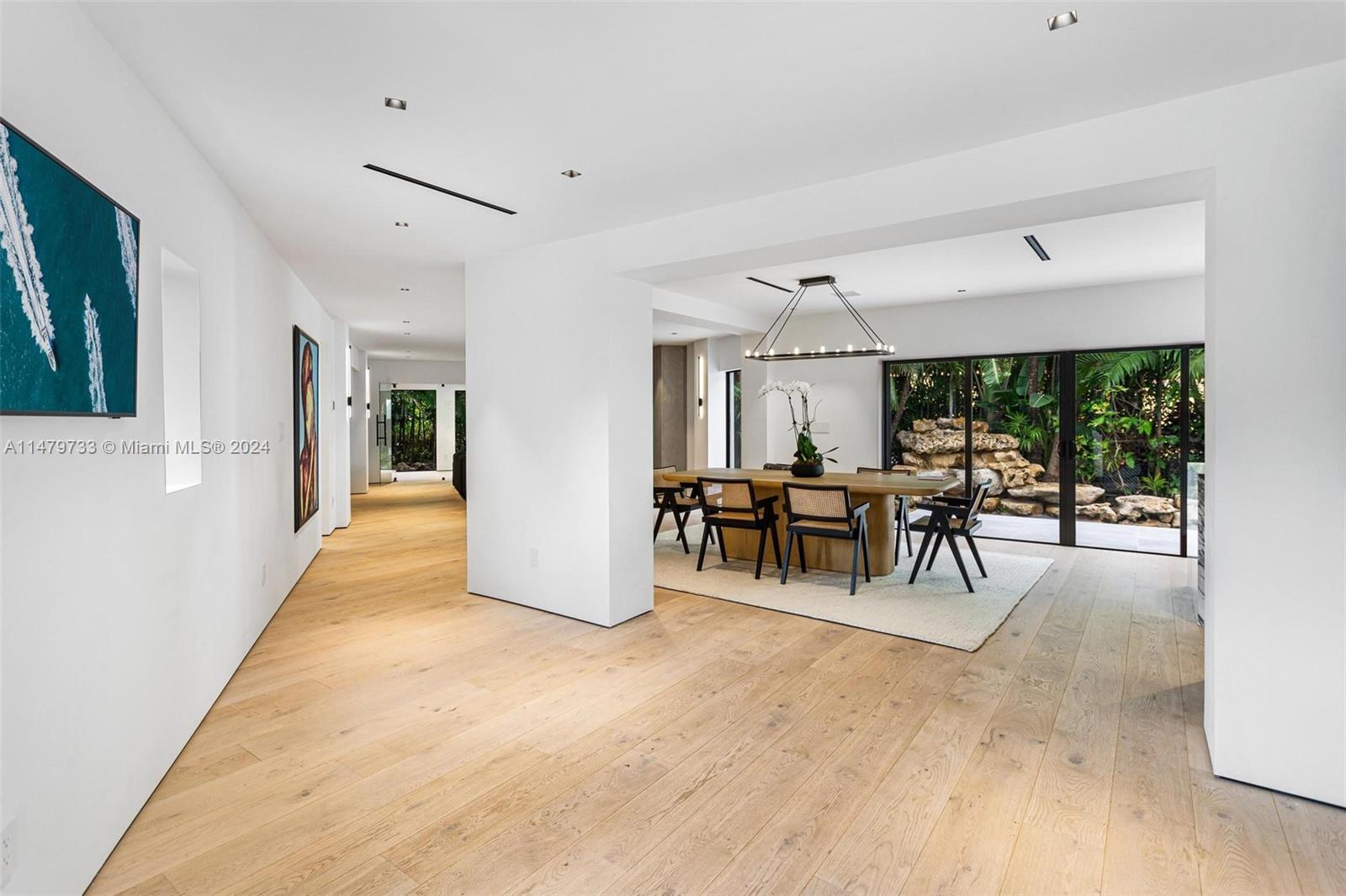 6812 San Vicente St, Coral Gables, Florida 33146, 5 Bedrooms Bedrooms, ,4 BathroomsBathrooms,Residential,For Sale,6812 San Vicente St,A11479733