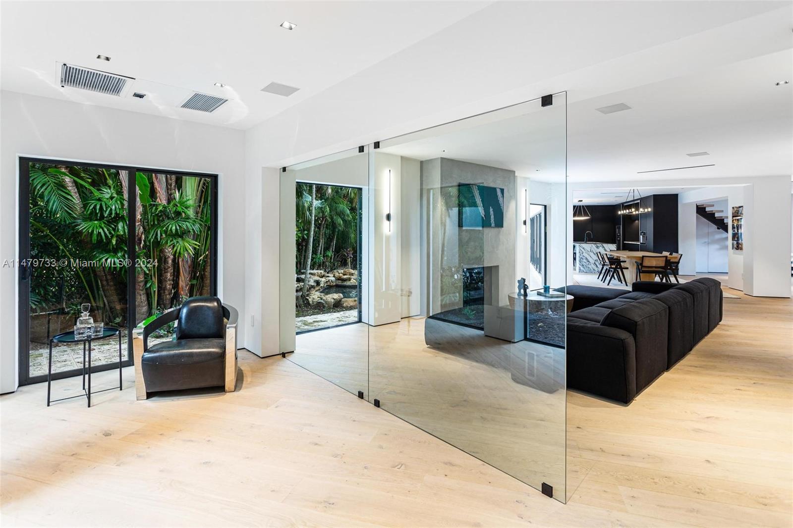 6812 San Vicente St, Coral Gables, Florida 33146, 5 Bedrooms Bedrooms, ,4 BathroomsBathrooms,Residential,For Sale,6812 San Vicente St,A11479733