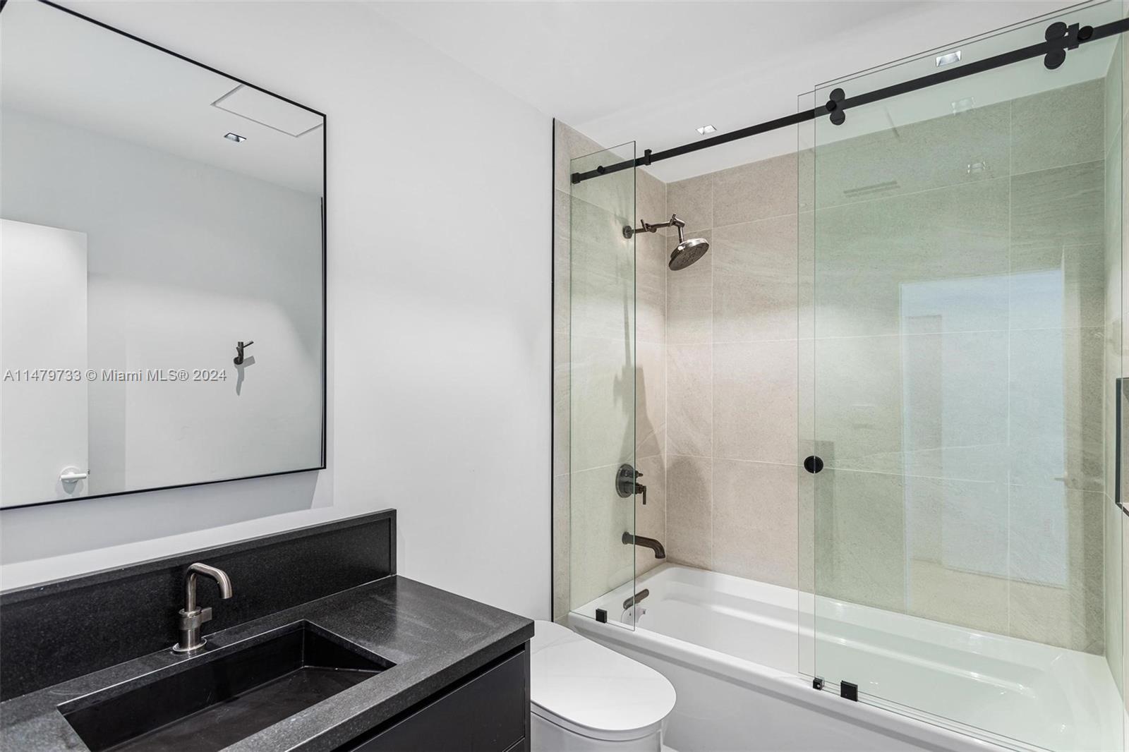 6812 San Vicente St, Coral Gables, FL, 33146 United States, 5 Bedrooms Bedrooms, ,4 BathroomsBathrooms,Residential,For Sale,San Vicente St,A11479733