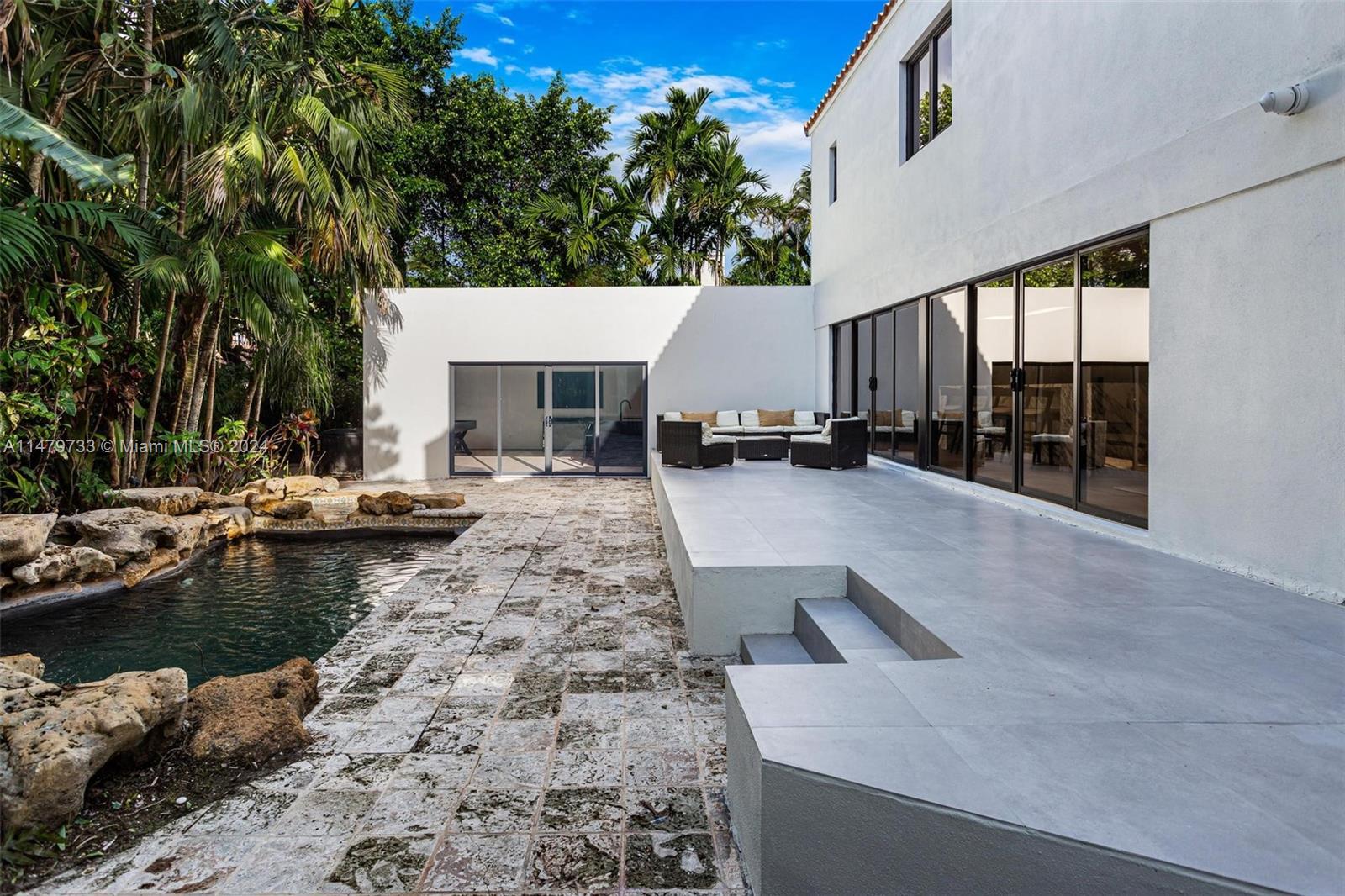 6812 San Vicente St, Coral Gables, Florida 33146, 5 Bedrooms Bedrooms, ,4 BathroomsBathrooms,Residential,For Sale,6812 San Vicente St,A11479733