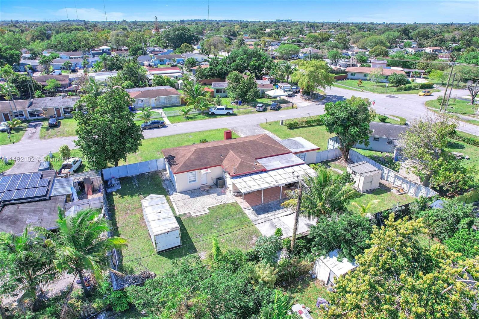6195  Plunkett St  For Sale A11482102, FL