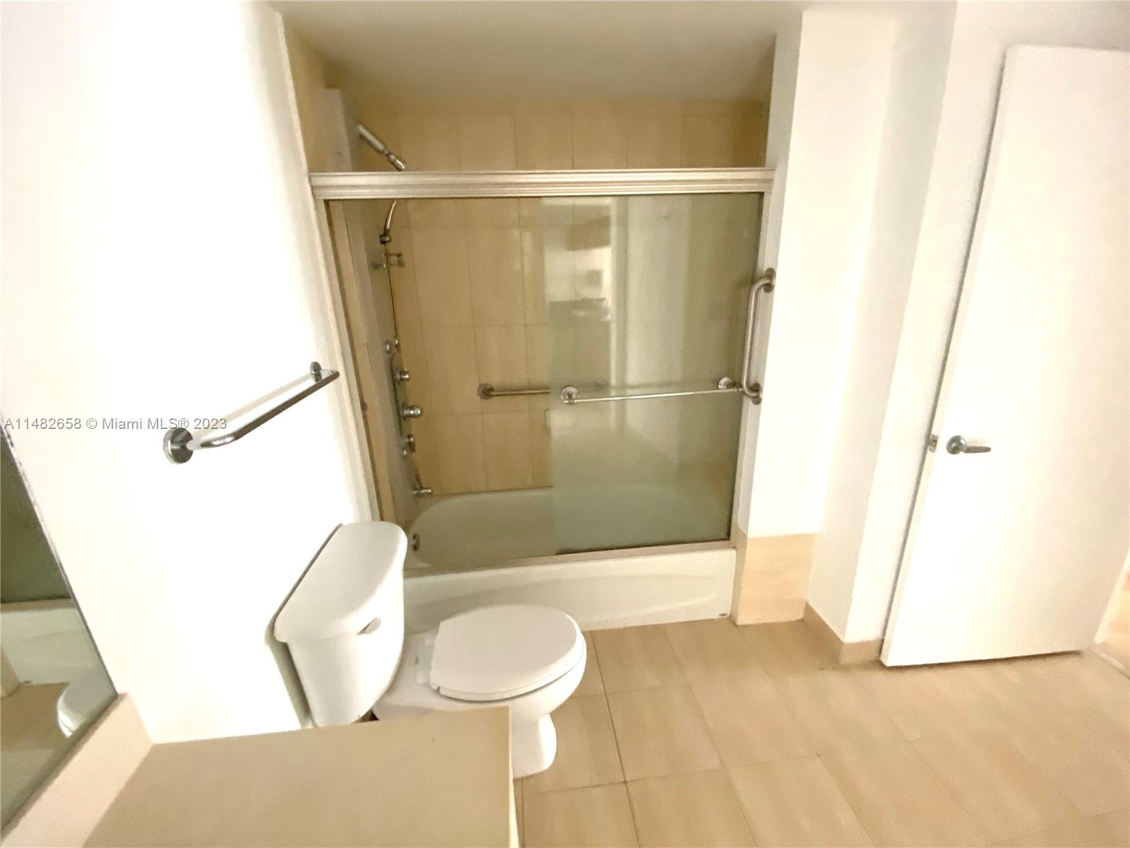 1750 N Bayshore Dr 2406, Miami, Florida 33132, 1 Bedroom Bedrooms, ,1 BathroomBathrooms,Residentiallease,For Rent,1750 N Bayshore Dr 2406,A11482658