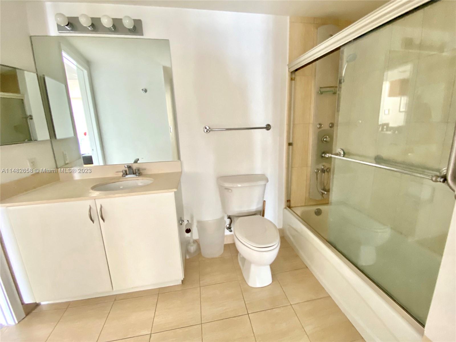1750 N Bayshore Dr 2406, Miami, Florida 33132, 1 Bedroom Bedrooms, ,1 BathroomBathrooms,Residentiallease,For Rent,1750 N Bayshore Dr 2406,A11482658