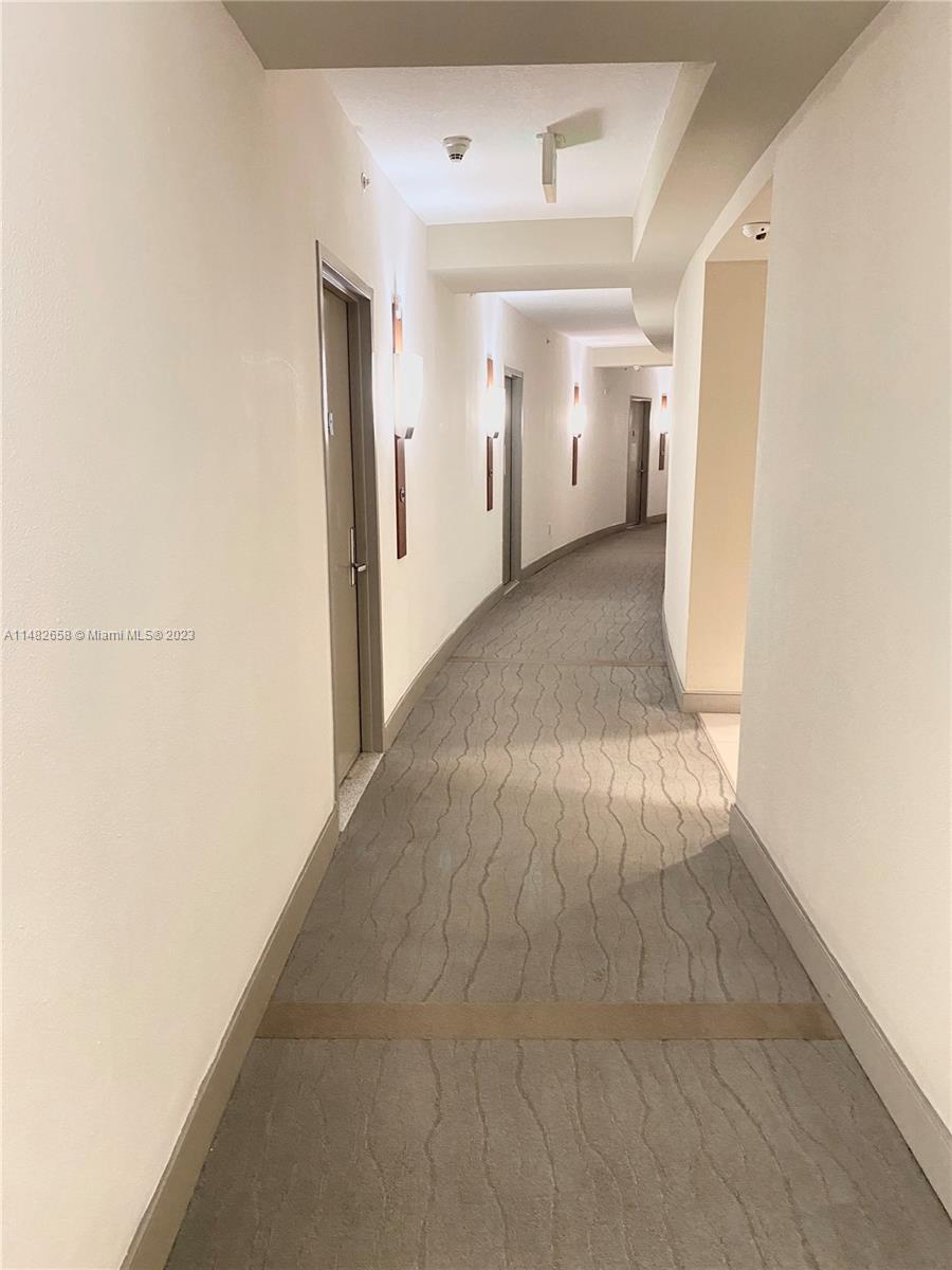 1750 N Bayshore Dr 2406, Miami, Florida 33132, 1 Bedroom Bedrooms, ,1 BathroomBathrooms,Residentiallease,For Rent,1750 N Bayshore Dr 2406,A11482658