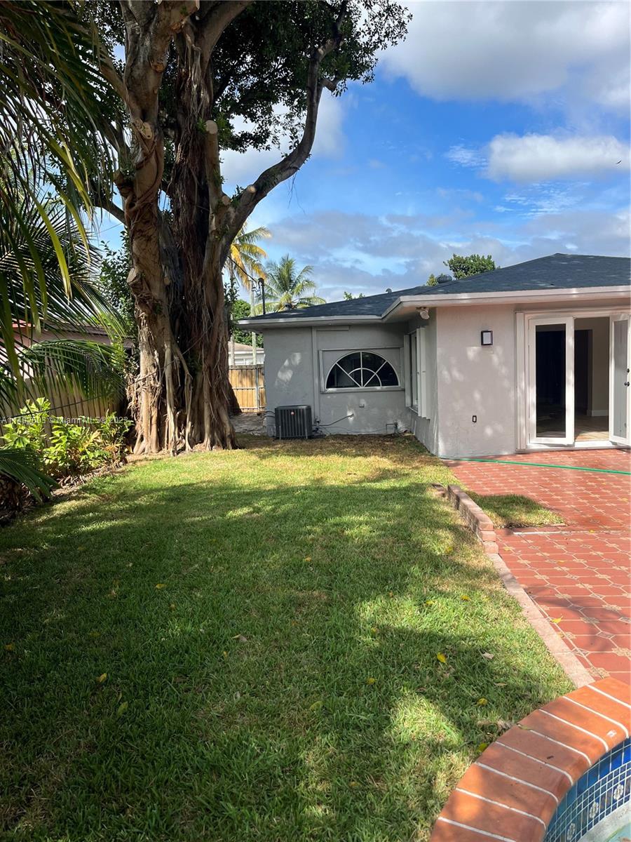 550 NE 174th St, North Miami Beach, Florida 33162, 3 Bedrooms Bedrooms, ,2 BathroomsBathrooms,Residential,For Sale,550 NE 174th St,A11482603