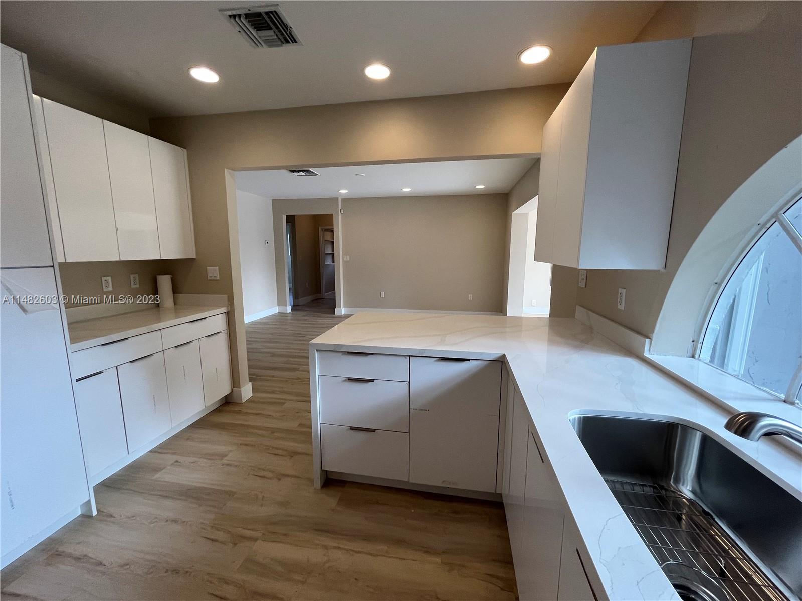 550 NE 174th St, North Miami Beach, Florida 33162, 3 Bedrooms Bedrooms, ,2 BathroomsBathrooms,Residential,For Sale,550 NE 174th St,A11482603