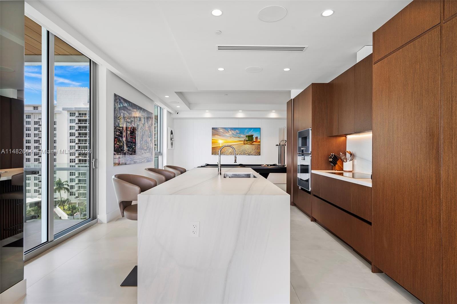 5775 Collins Ave, Miami Beach, FL, 33140 United States, 4 Bedrooms Bedrooms, ,5 BathroomsBathrooms,Residential,For Sale,Collins Ave,A11482654