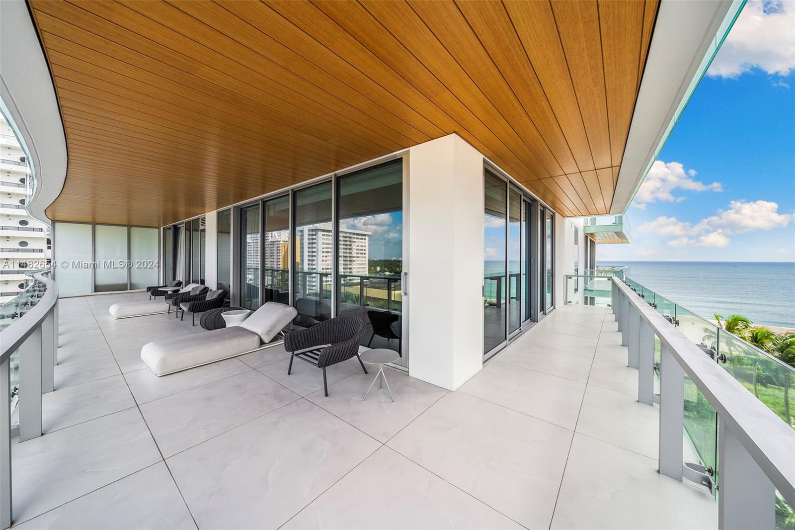 5775 Collins Ave, Miami Beach, FL, 33140 United States, 4 Bedrooms Bedrooms, ,5 BathroomsBathrooms,Residential,For Sale,Collins Ave,A11482654