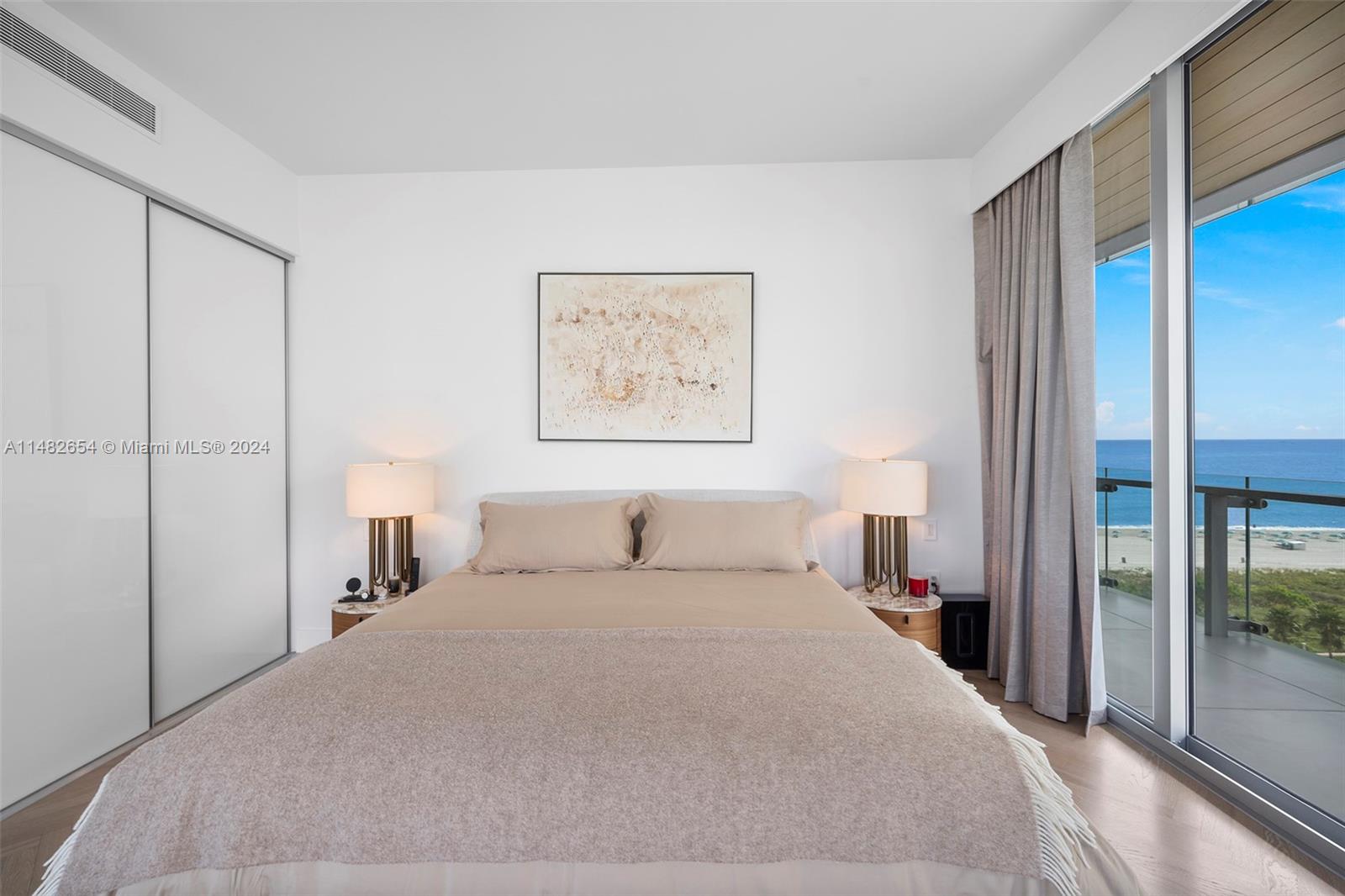 5775 Collins Ave, Miami Beach, FL, 33140 United States, 4 Bedrooms Bedrooms, ,5 BathroomsBathrooms,Residential,For Sale,Collins Ave,A11482654